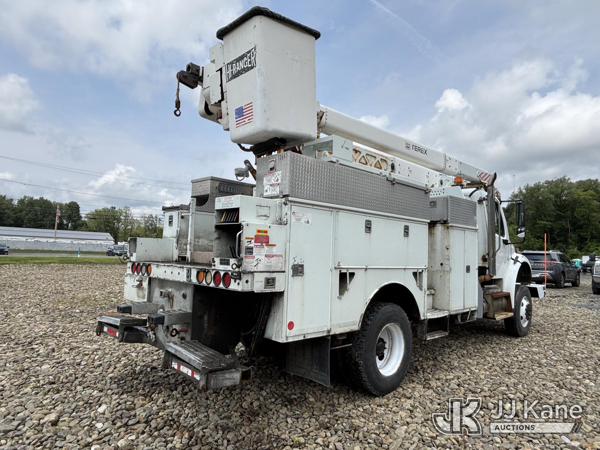 2010 Freightliner M2 106