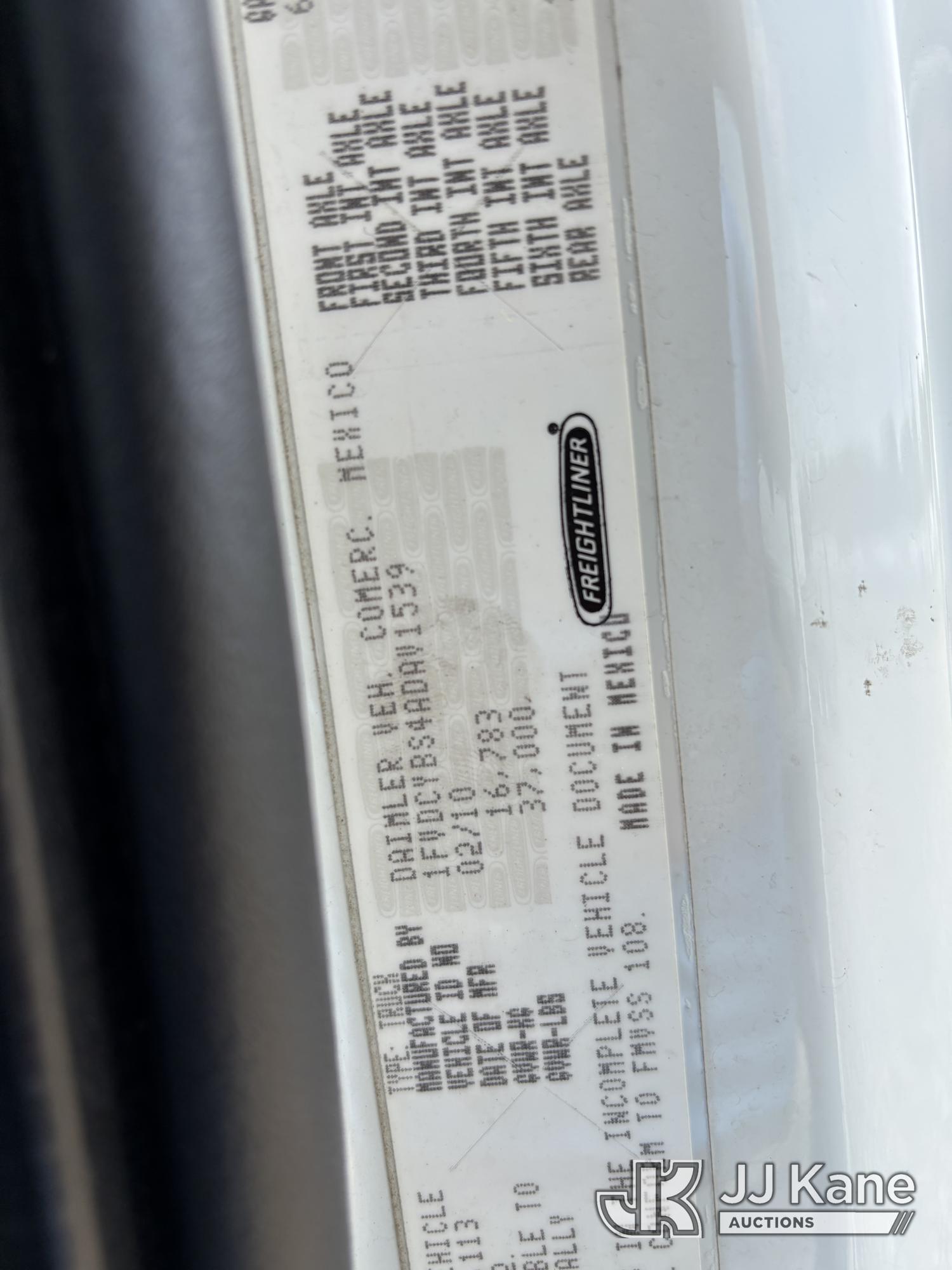 2010 Freightliner M2 106