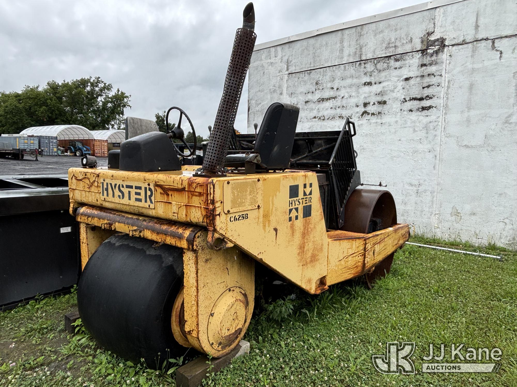 1987 Hyster C625B Compactor Truck