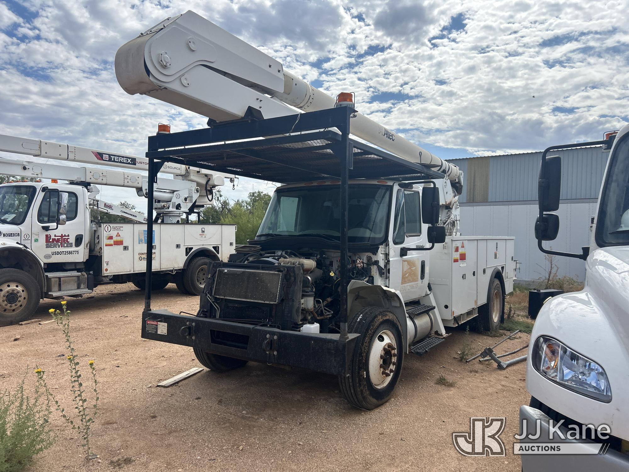Photo of 2013 International DuraStar 4300