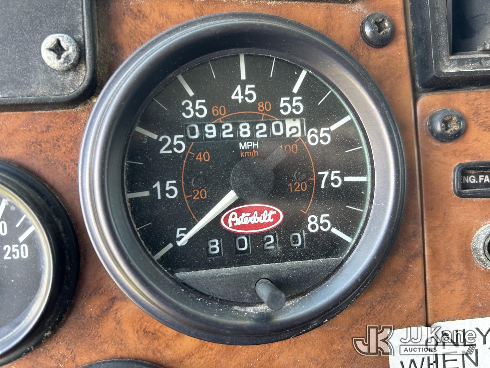 2007 Peterbilt 335