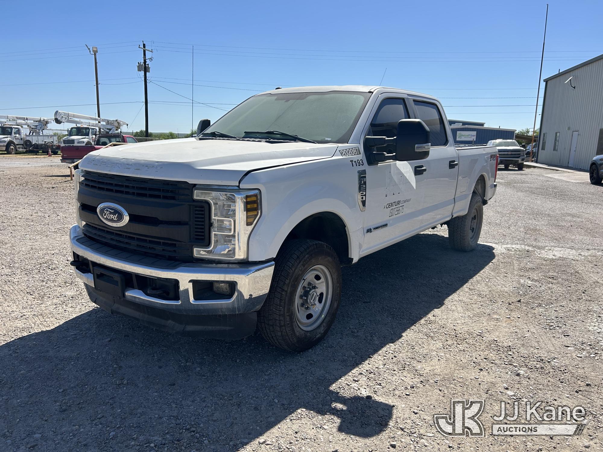 2017 Ford F-250 SD Crew-Cab Pickup Truck