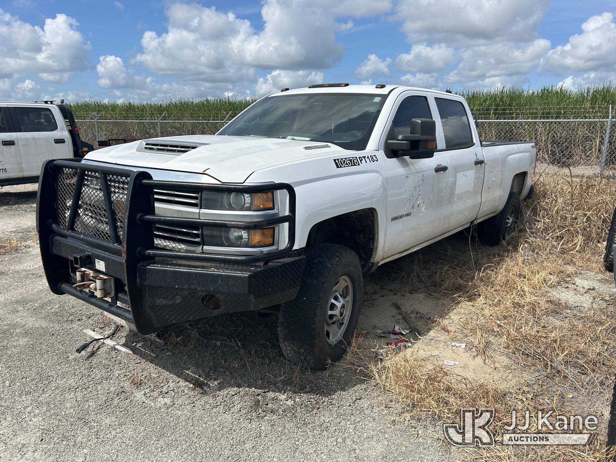 2017 Chevrolet Silverado 2500HD Crew-Cab Pickup Truck