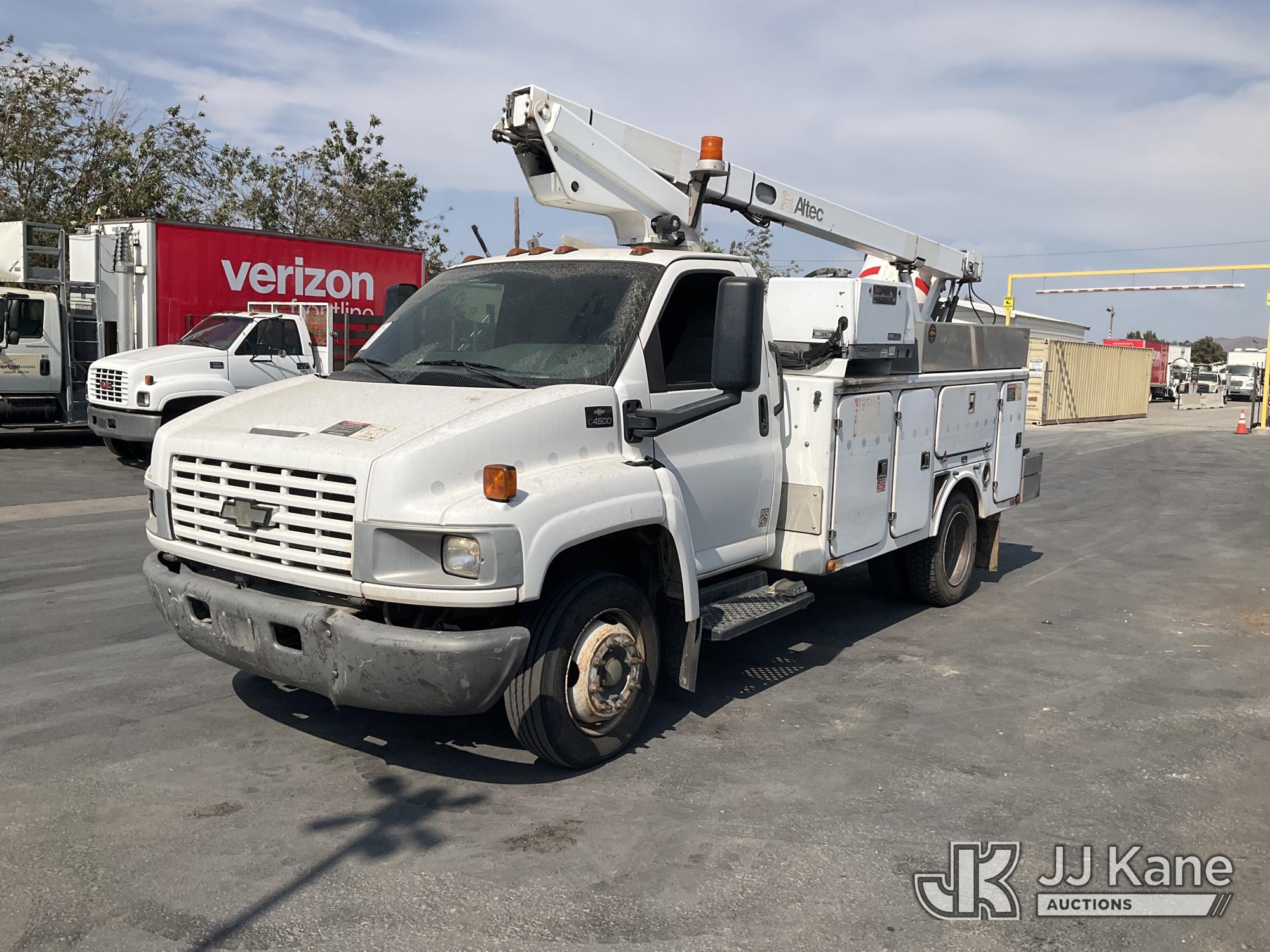 2005 Chevrolet C4C042