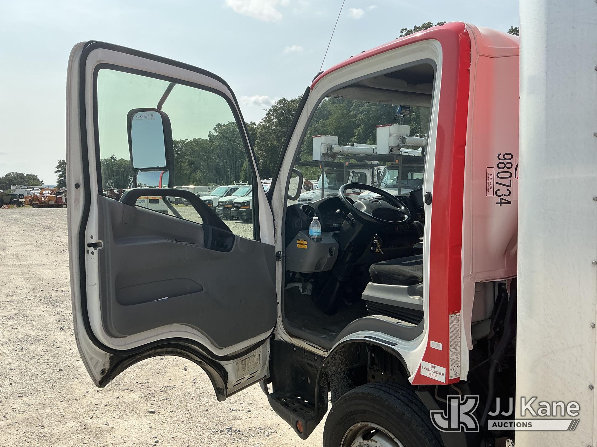2018 Hino 195