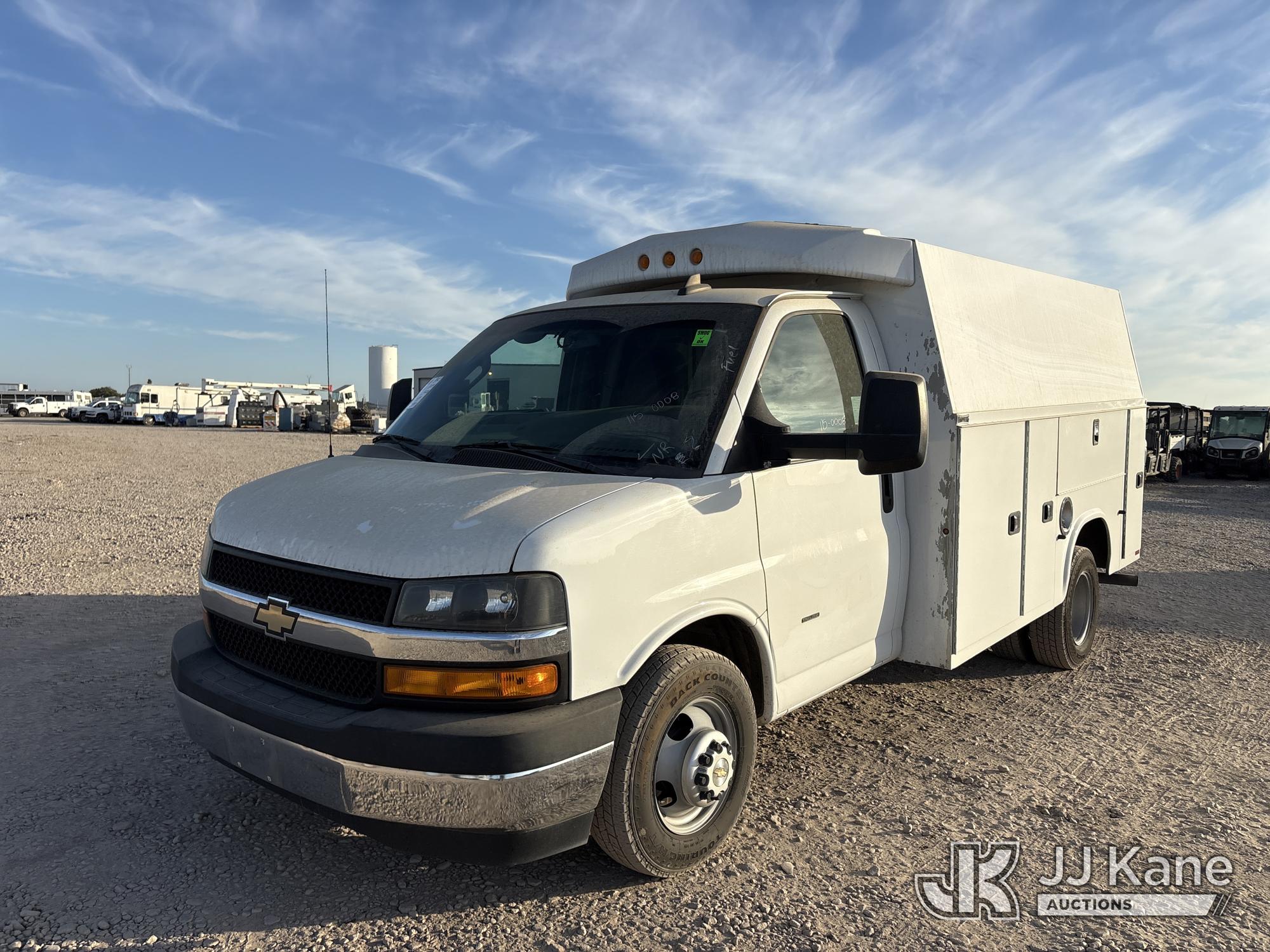2019 Chevrolet Express G3500 139" Enclosed Service Truck