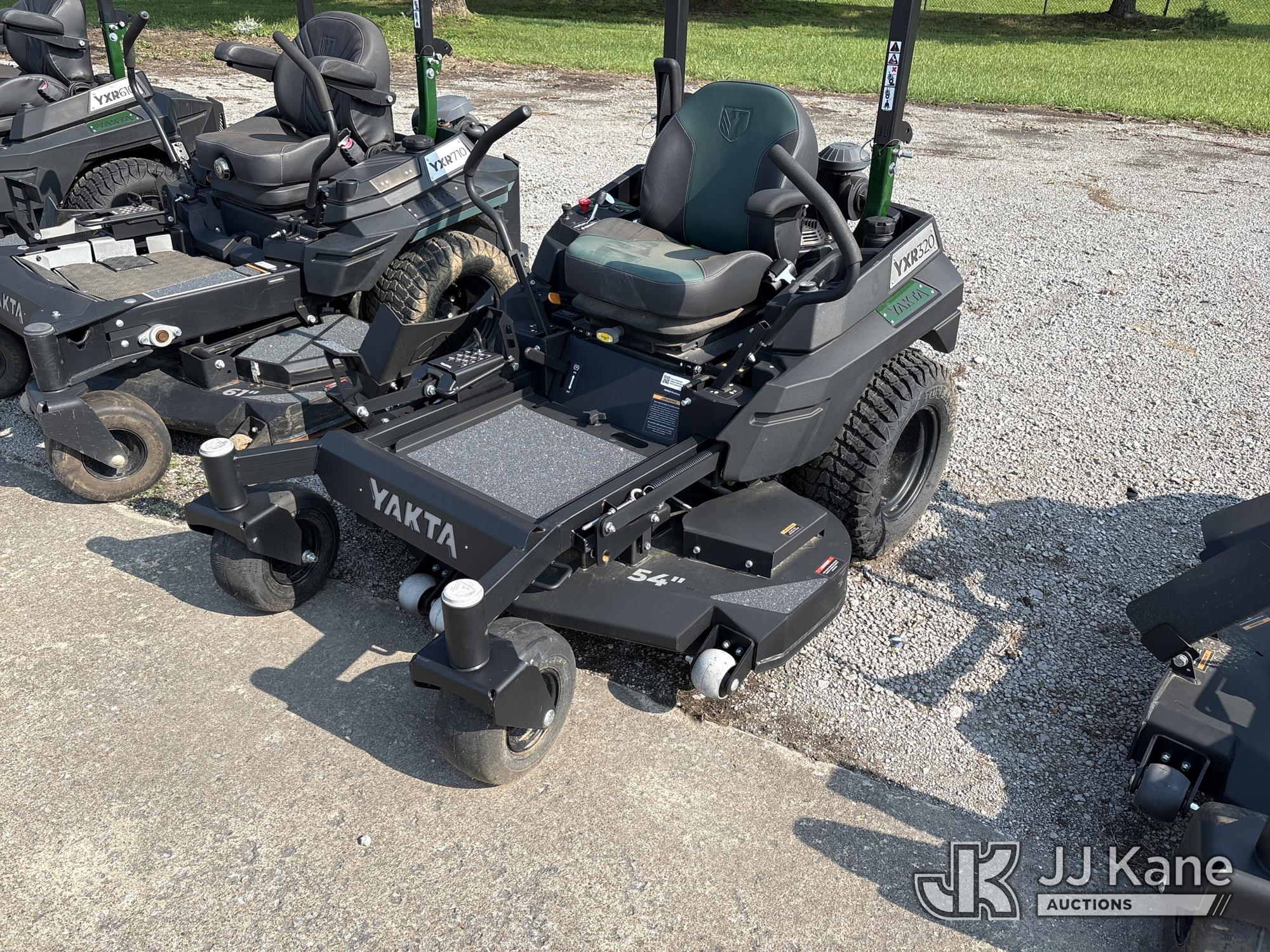Yakta YXR320 Zero Turn Riding Mower