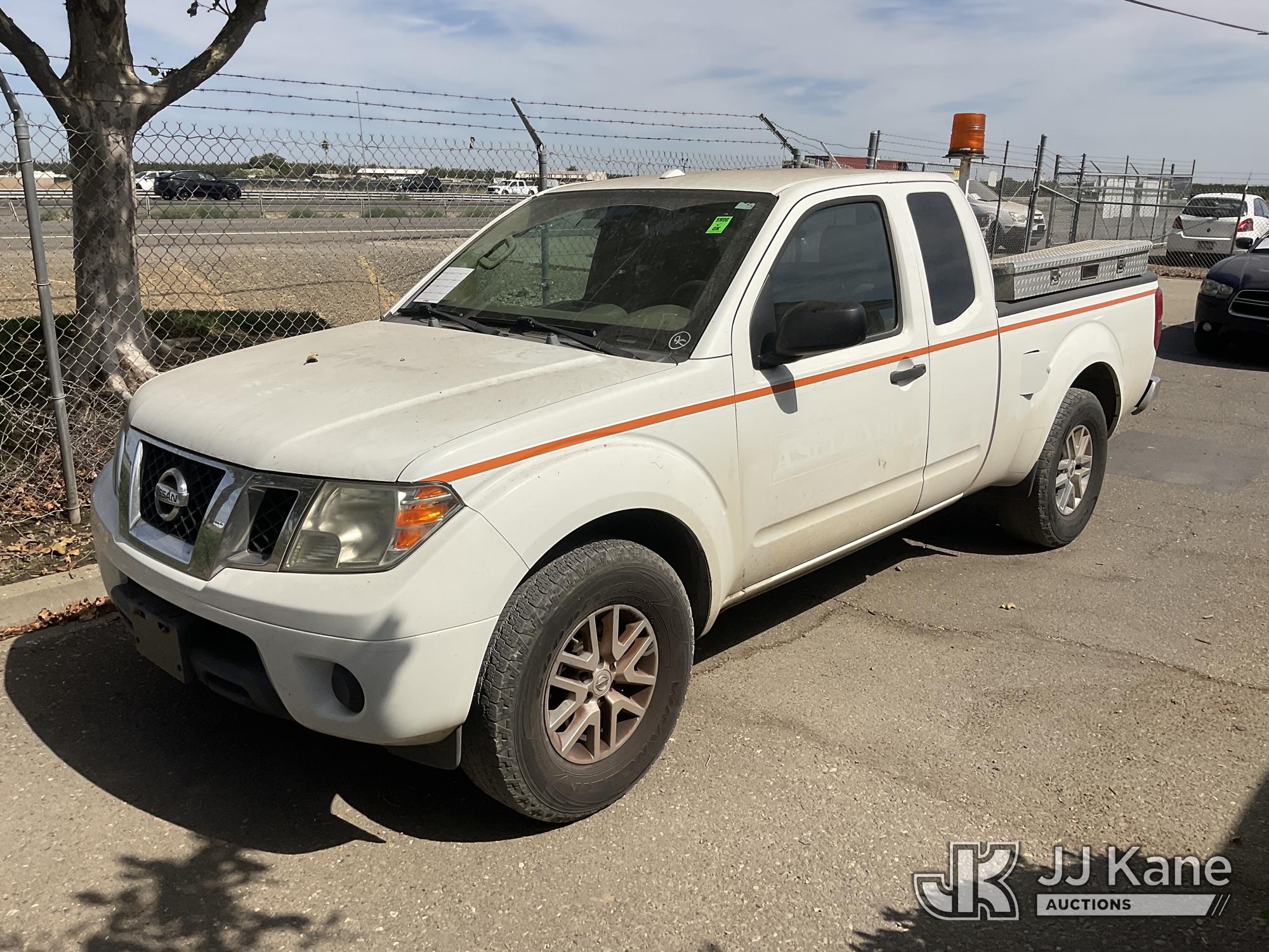2017 Nissan Frontier Extended-Cab Pickup Truck