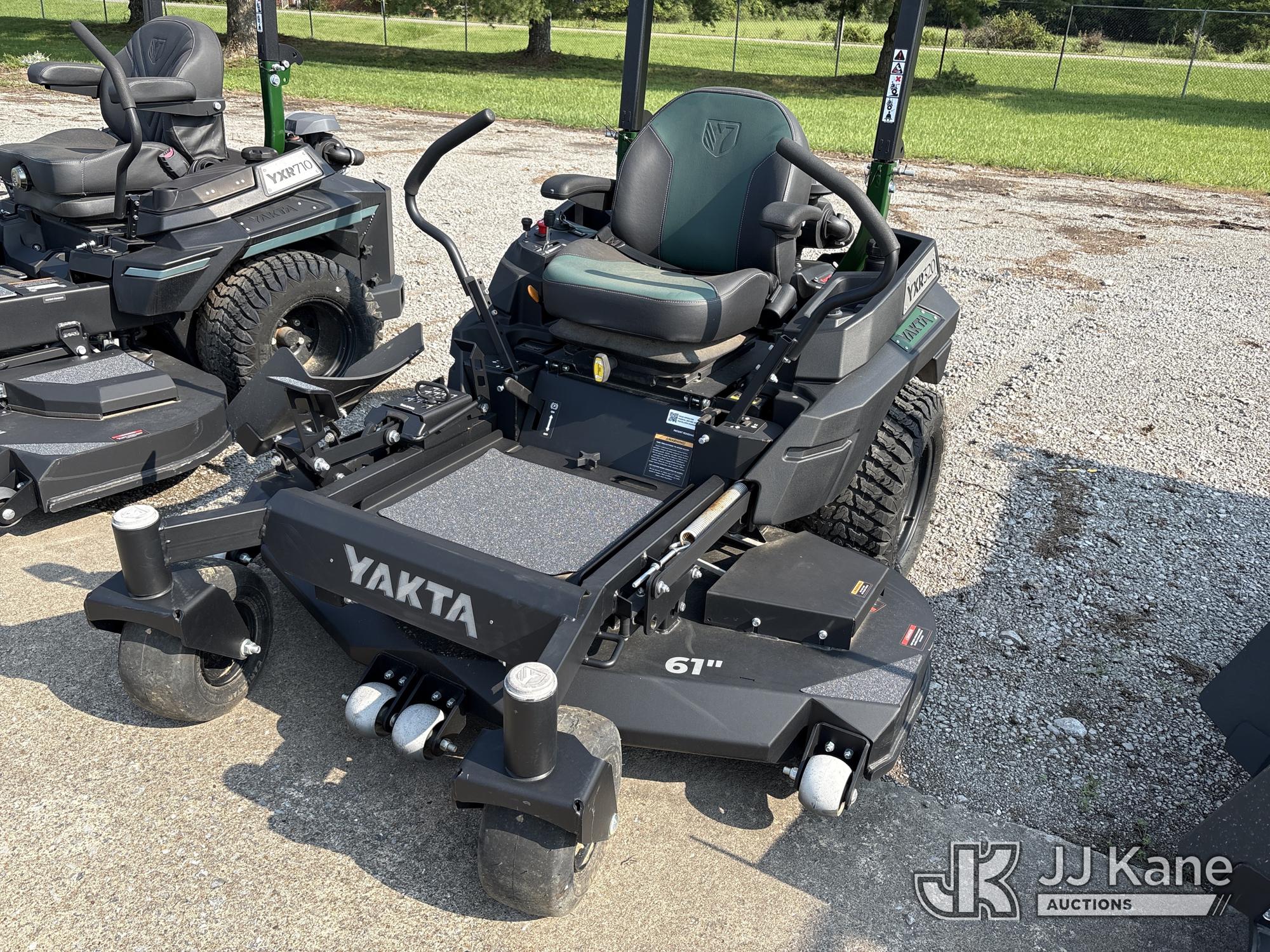 Yakta YXR320 Zero Turn Riding Mower