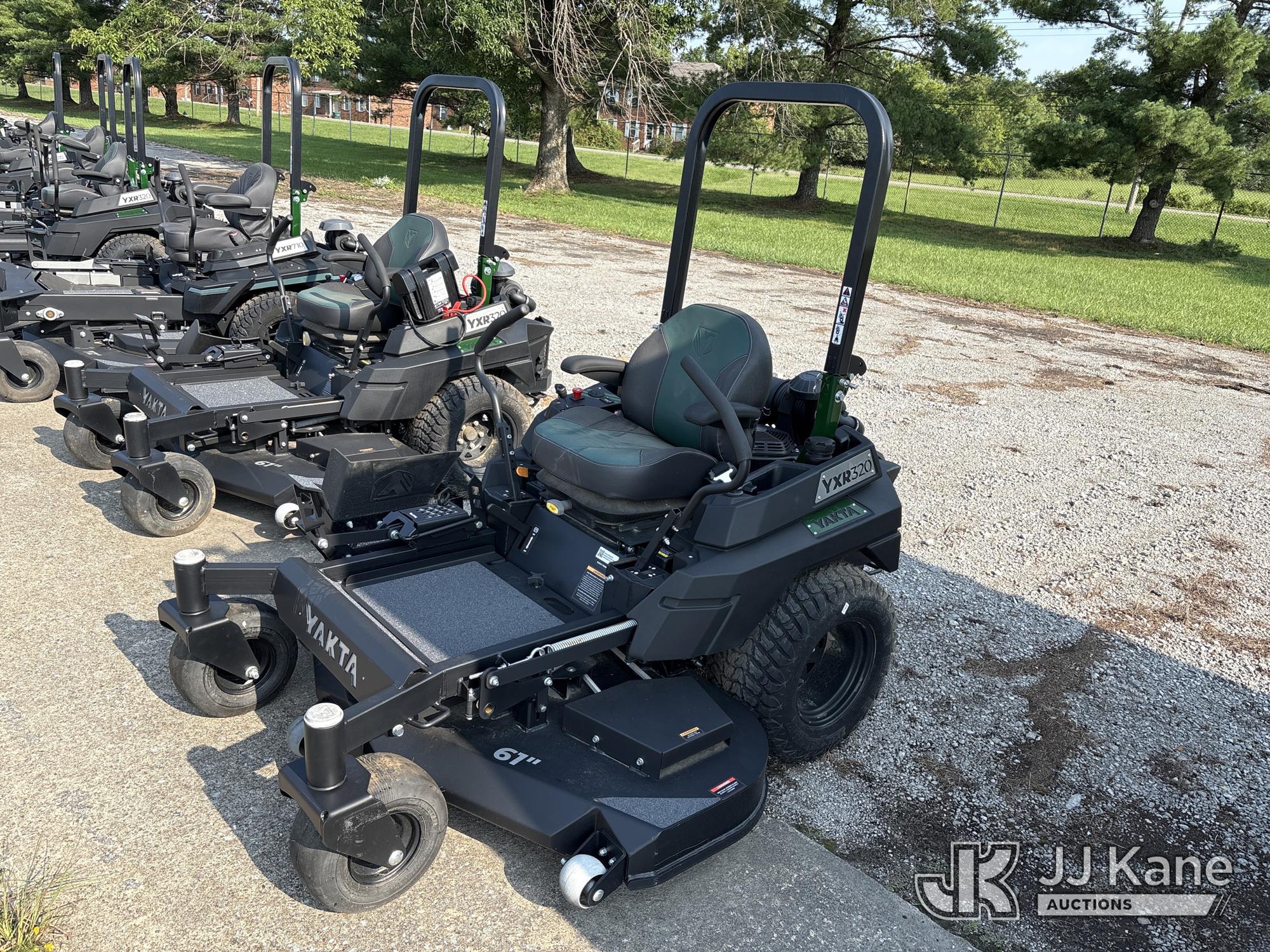 Yakta YXR320 Zero Turn Riding Mower