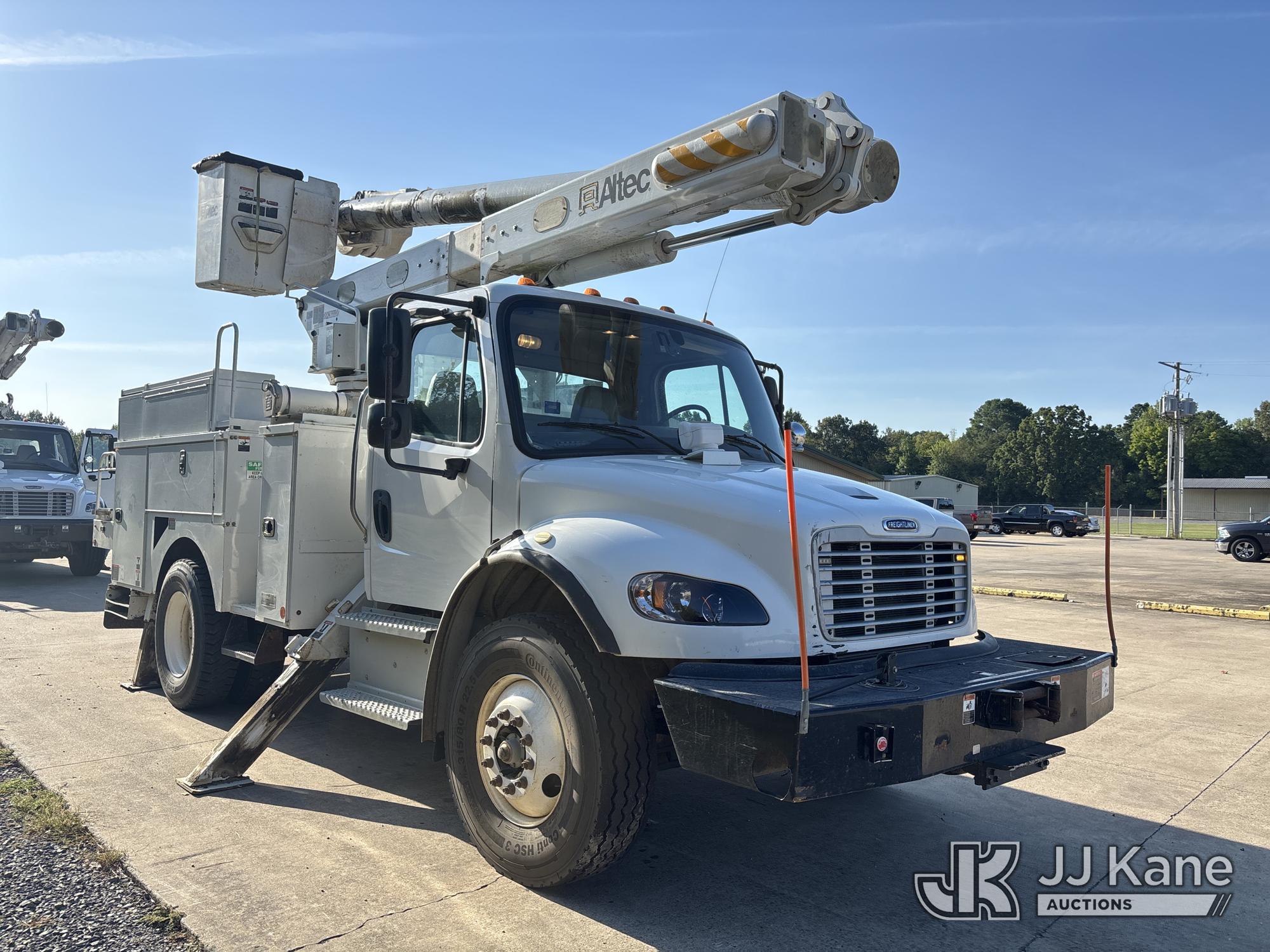 2019 Freightliner M2