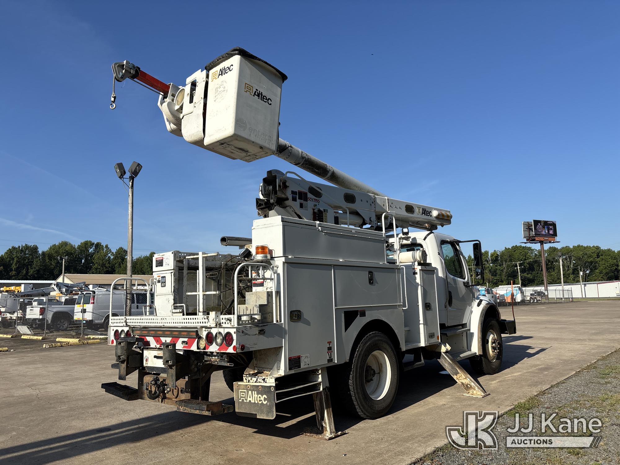 2019 Freightliner M2