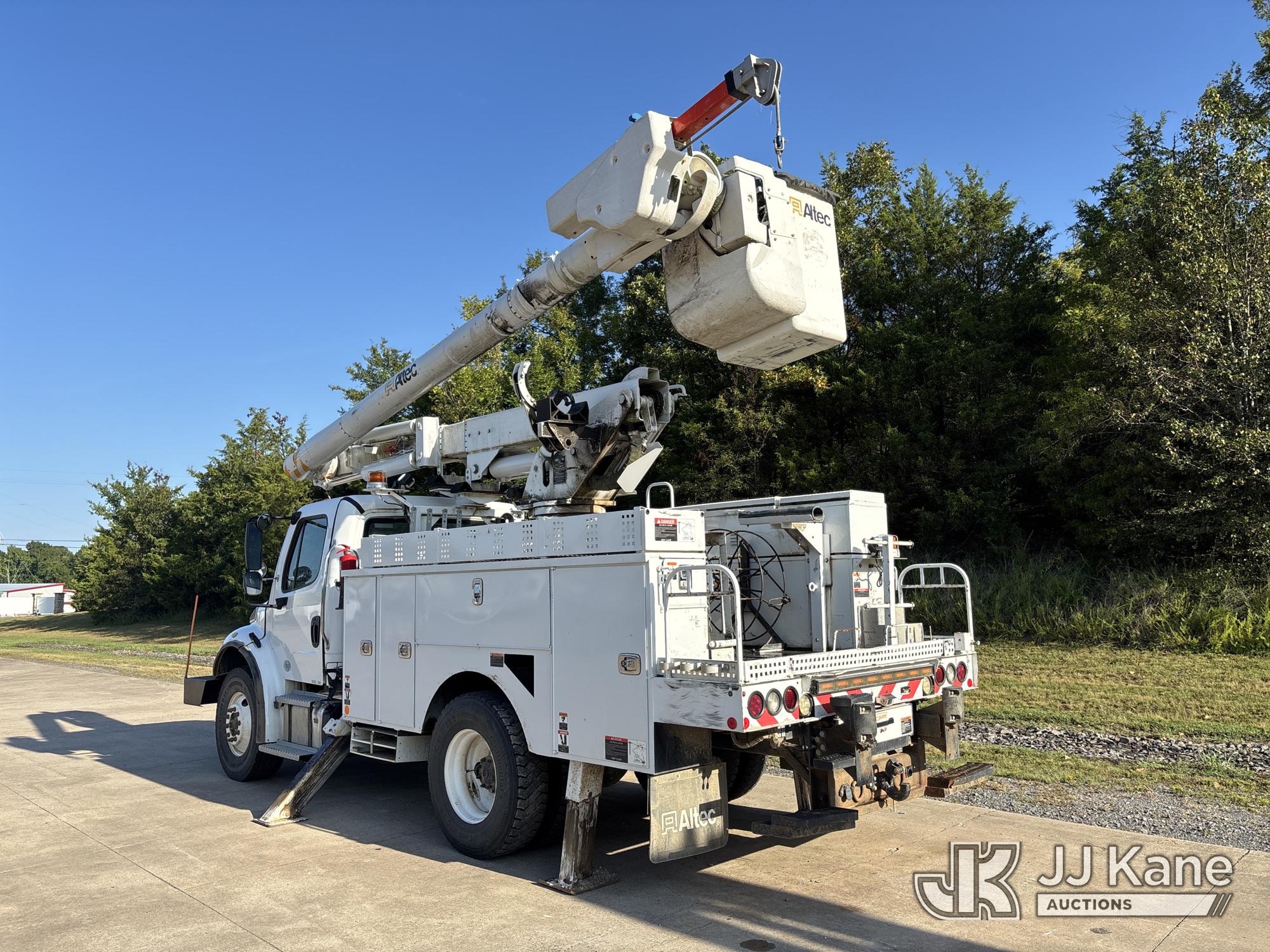 2019 Freightliner M2