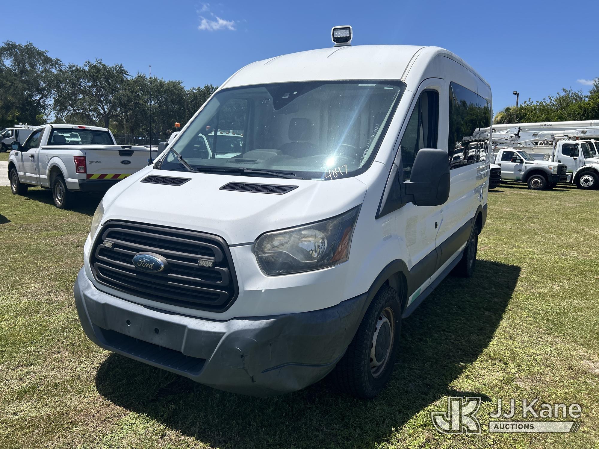 Photo of 2017 Ford Transit-250