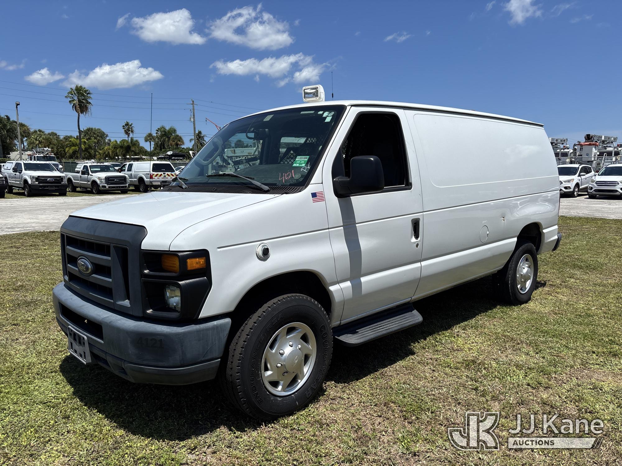 Photo of 2013 Ford E350