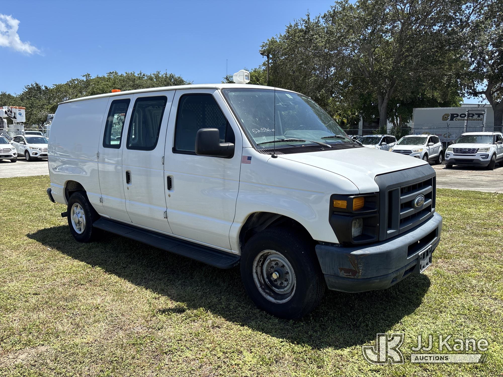 2013 Ford E350