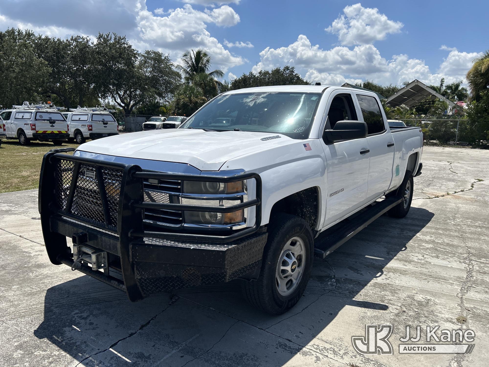 Photo of 2015 Chevrolet Silverado 2500HD 4x4