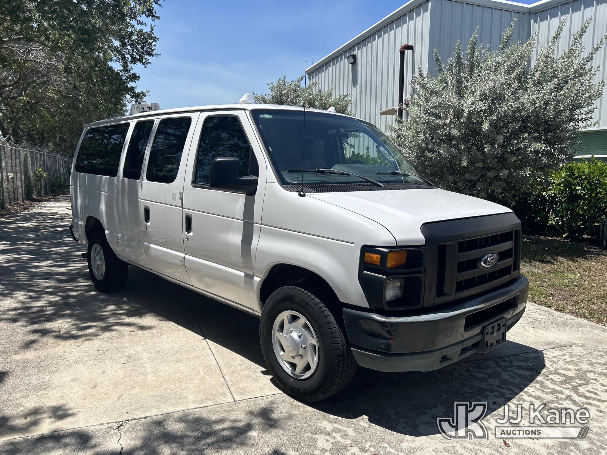 2011 Ford E350
