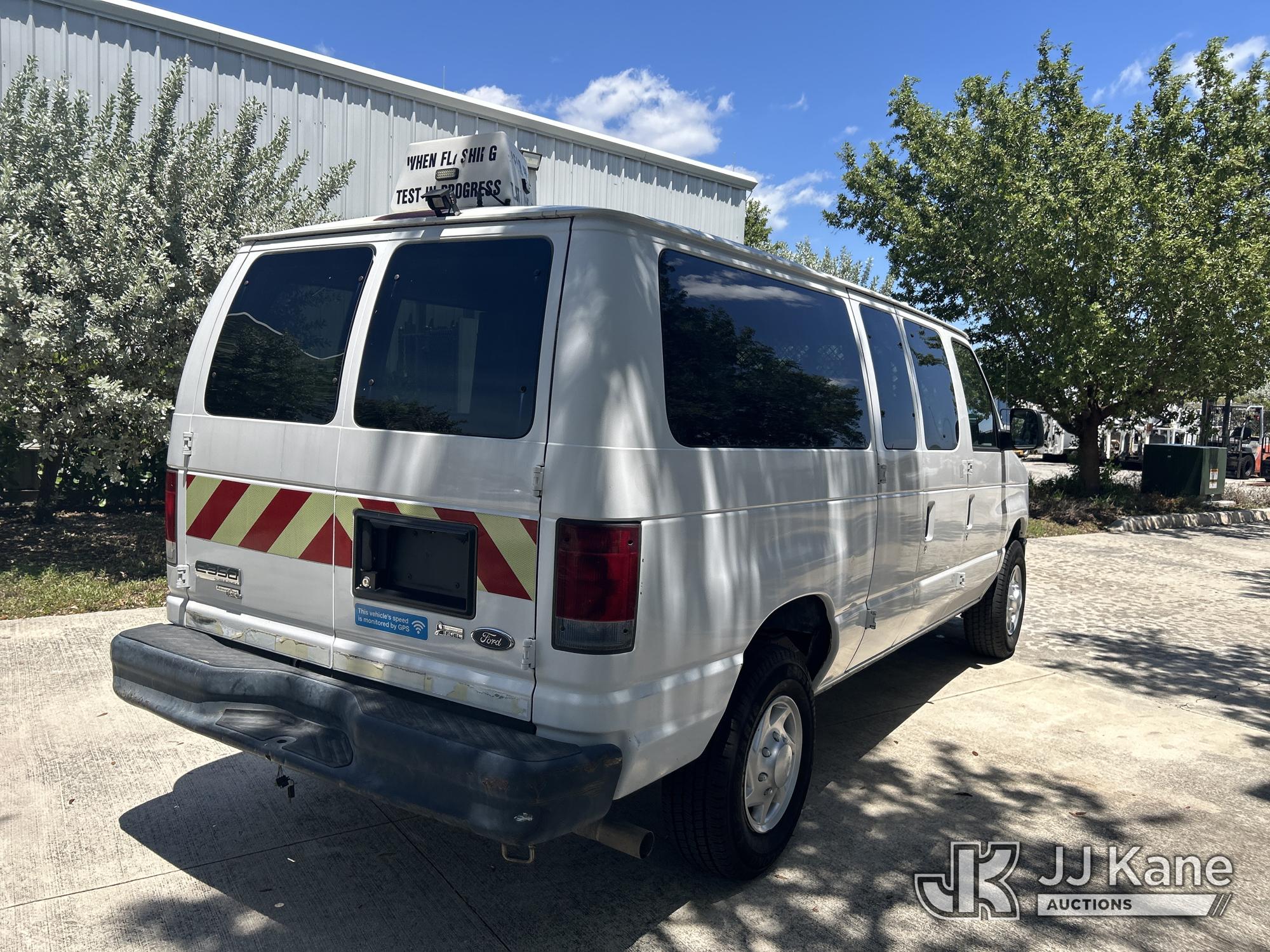 2011 Ford E350