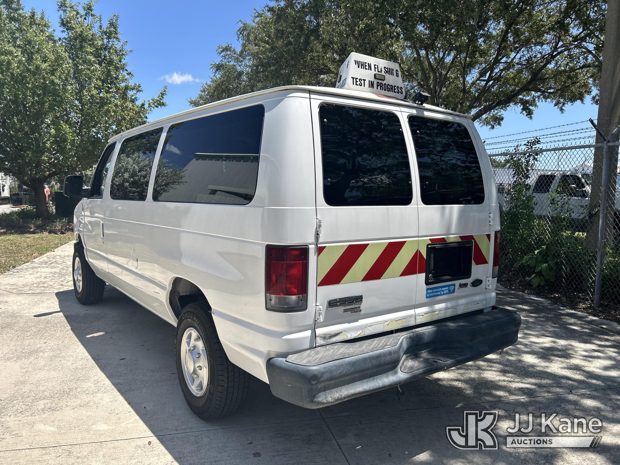 2011 Ford E350