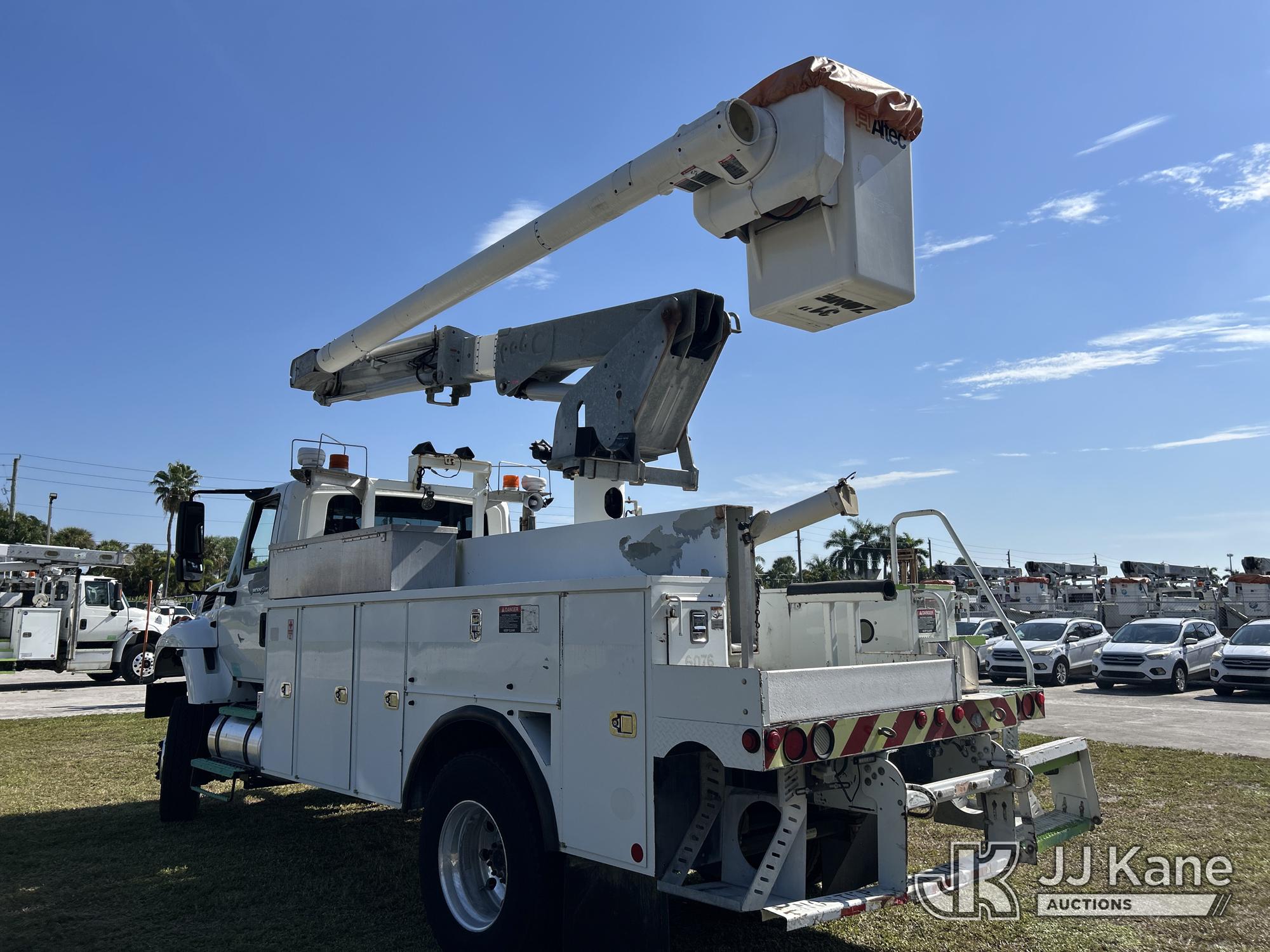 2014 International 7300 4x4