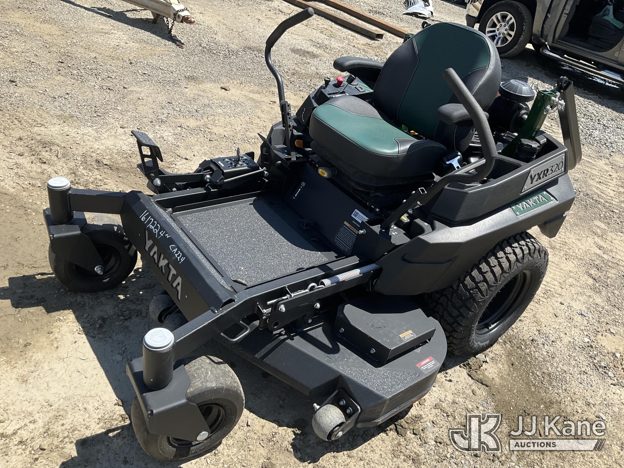 Yakta YXR320 Zero Turn Riding Mower