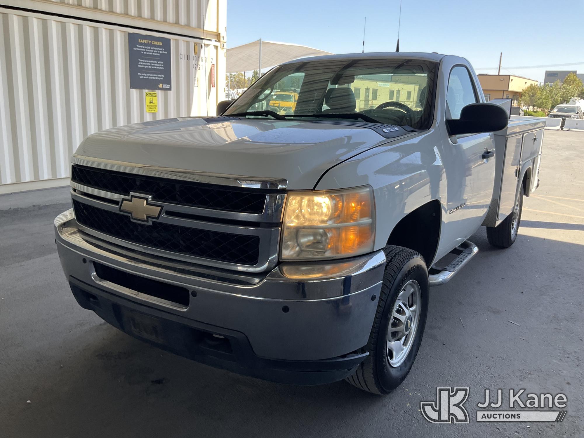2011 Chevrolet Silverado 2500HD Service Truck