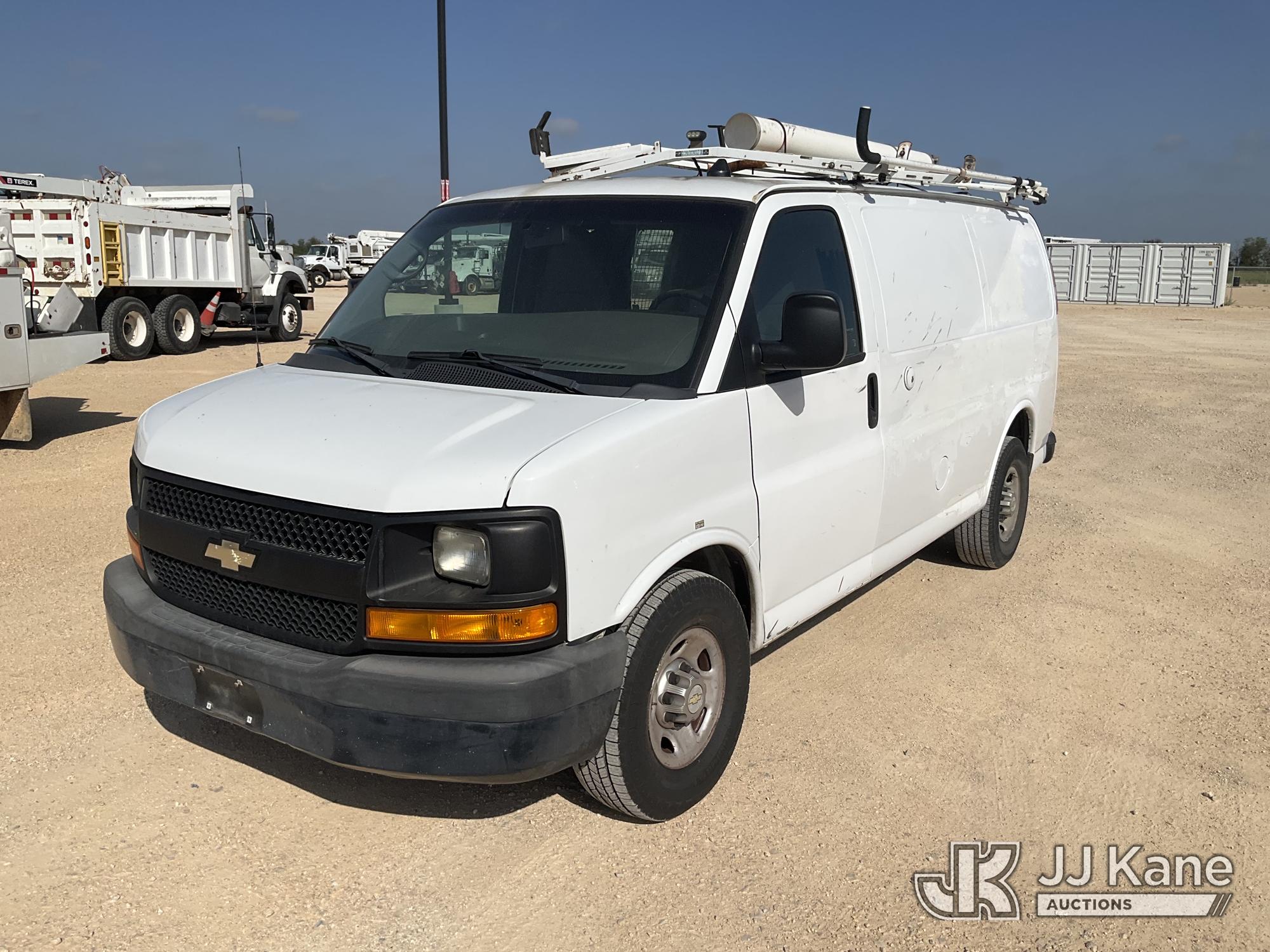 2013 Chevrolet Express 2500 Cargo Van