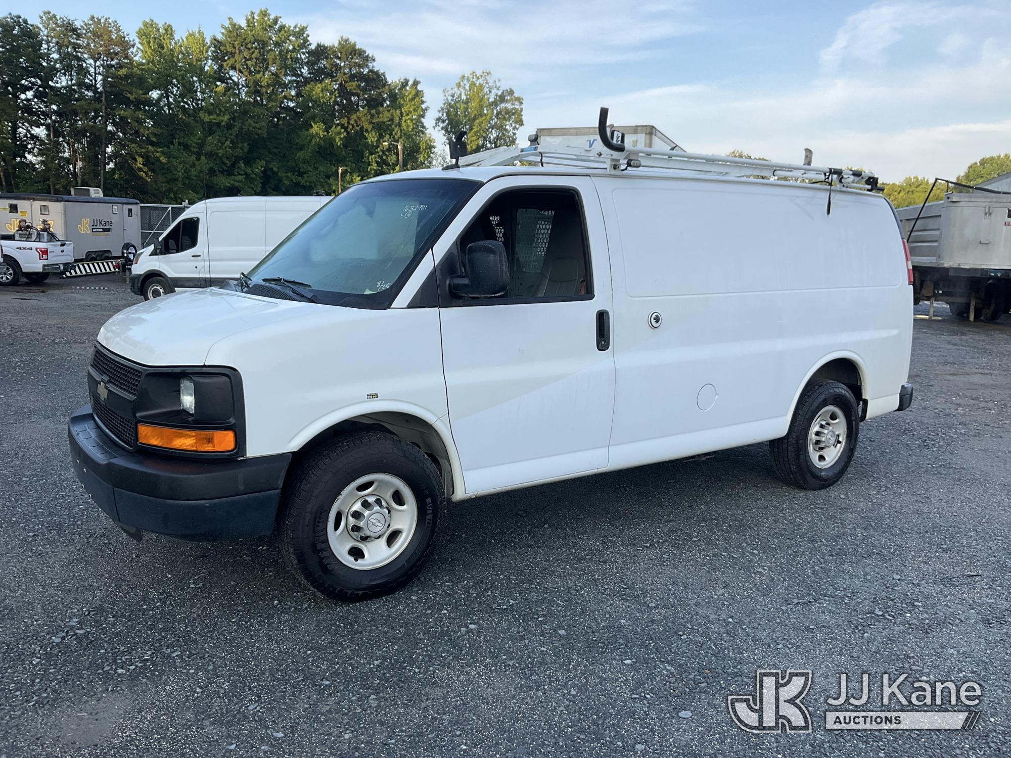2015 Chevrolet Express G2500 Cargo Van