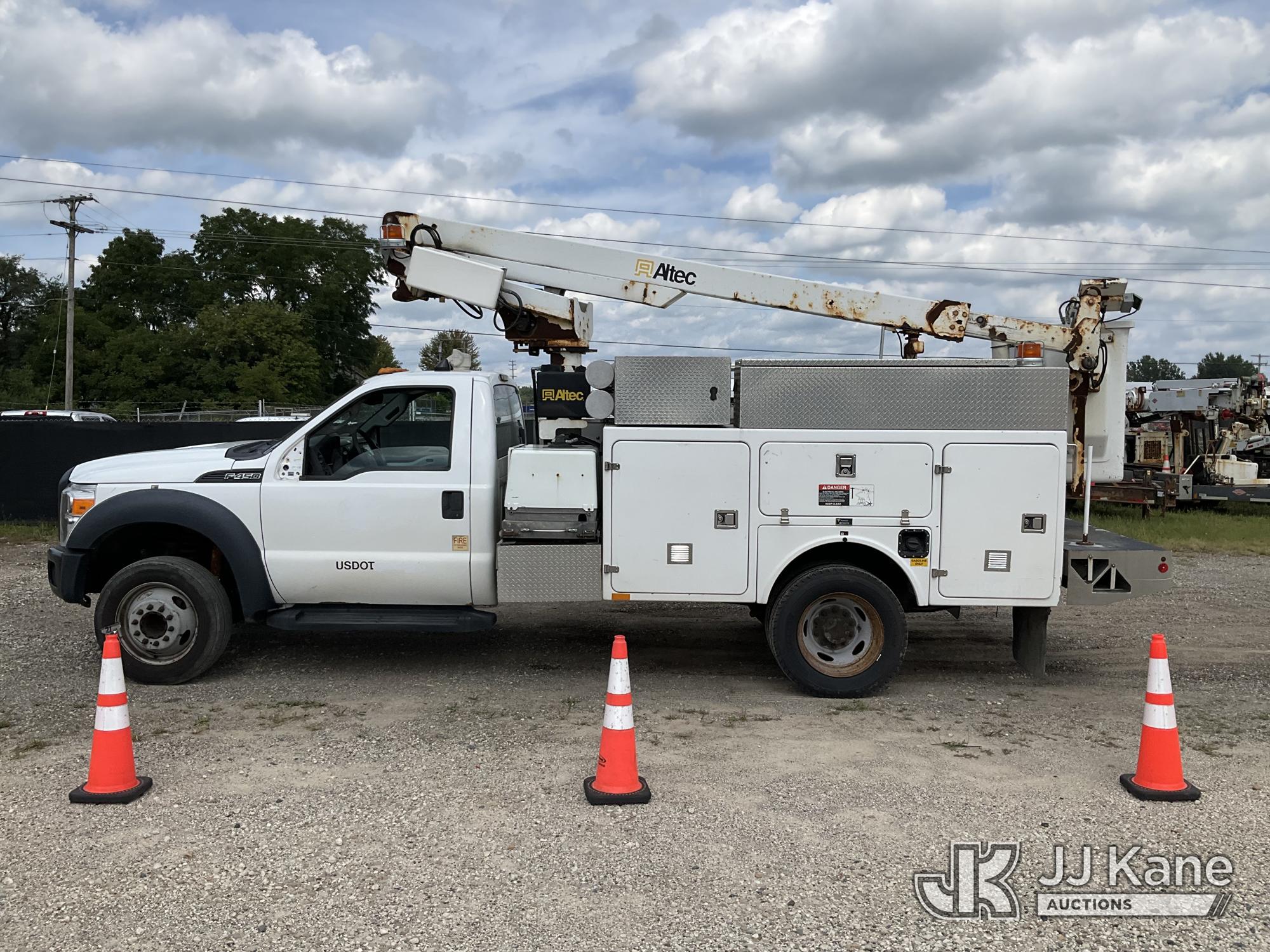 2013 Ford F-450 SD