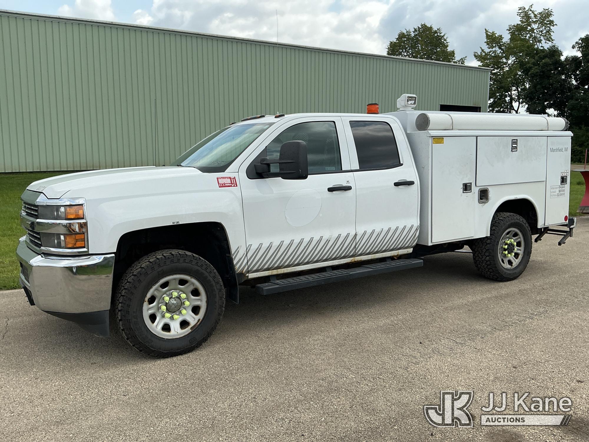 2015 Chevrolet Silverado 3500HD Extended-Cab Service Truck
