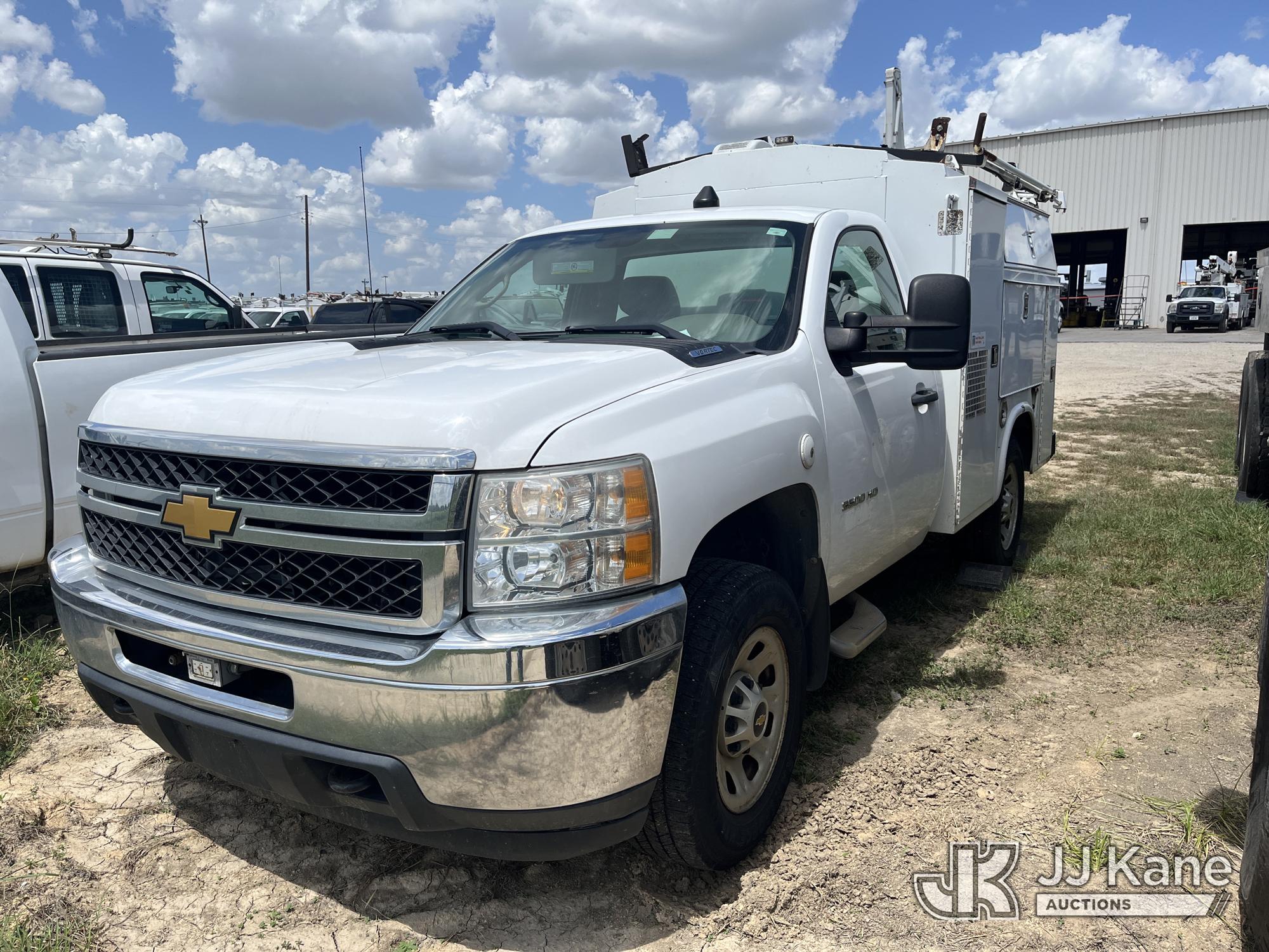 2012 Chevrolet Silverado 3500HD Enclosed Service Truck