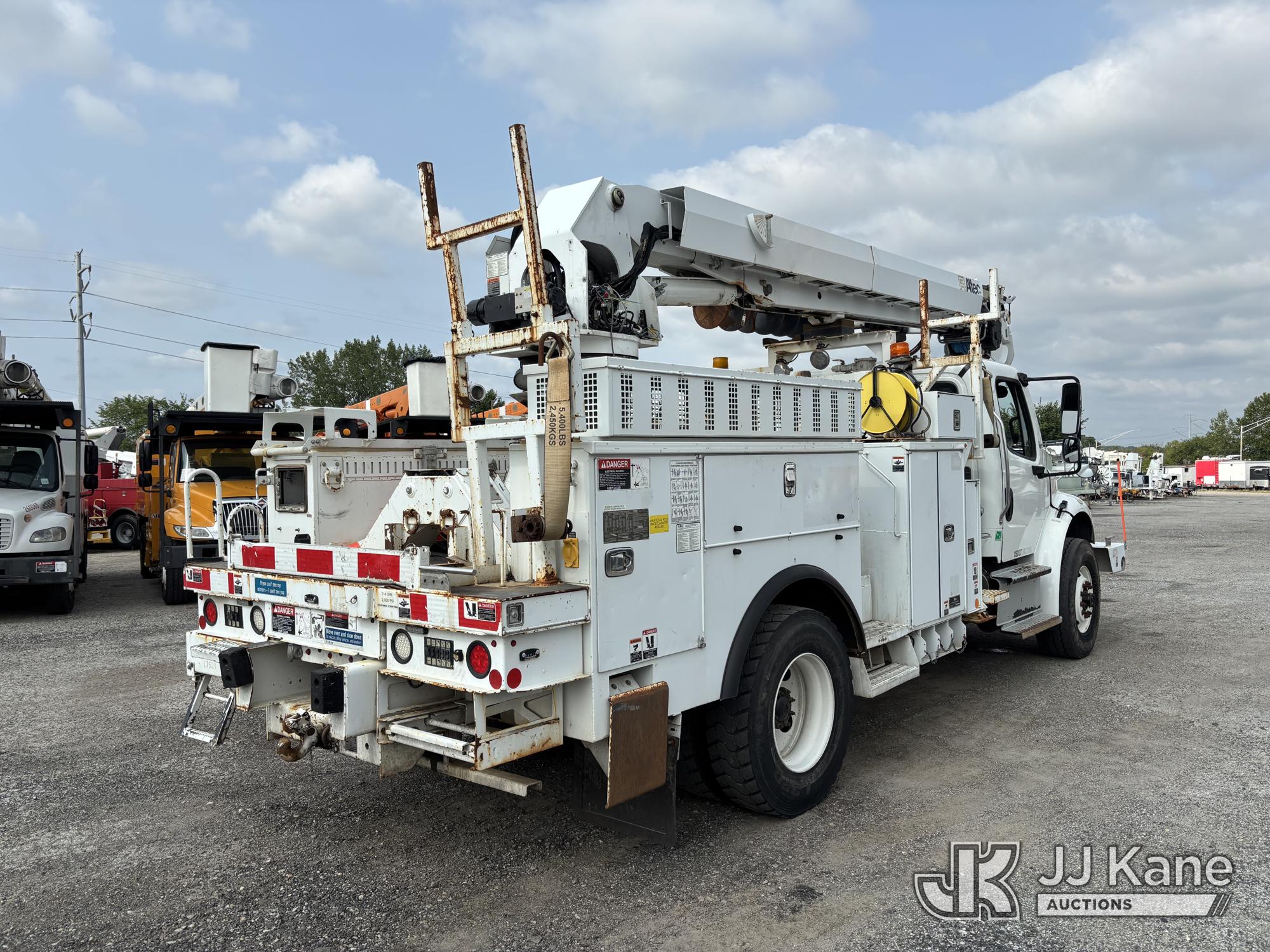 2016 Freightliner M2 106