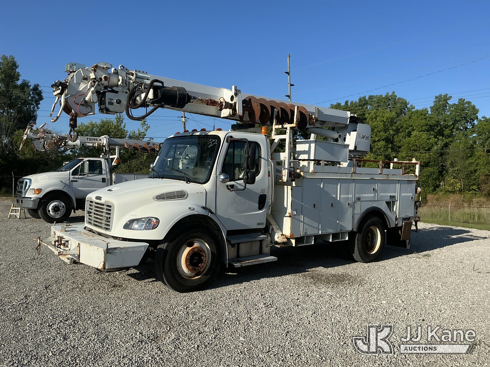 Altec DM47BR, Digger Derrick rear mounted on 2008 Freightliner M2 106 Utility Truck