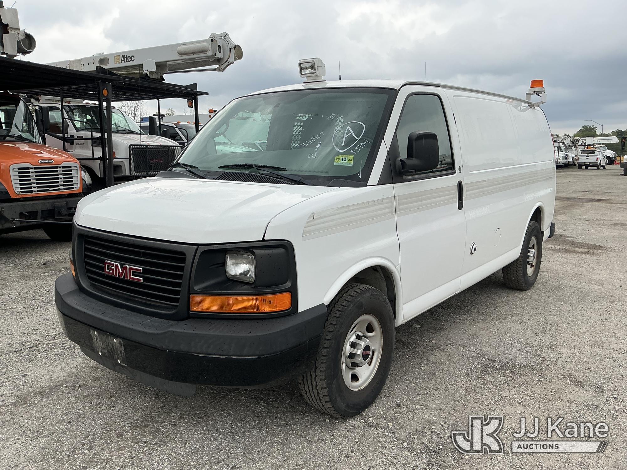 Photo of 2013 GMC Savana G3500