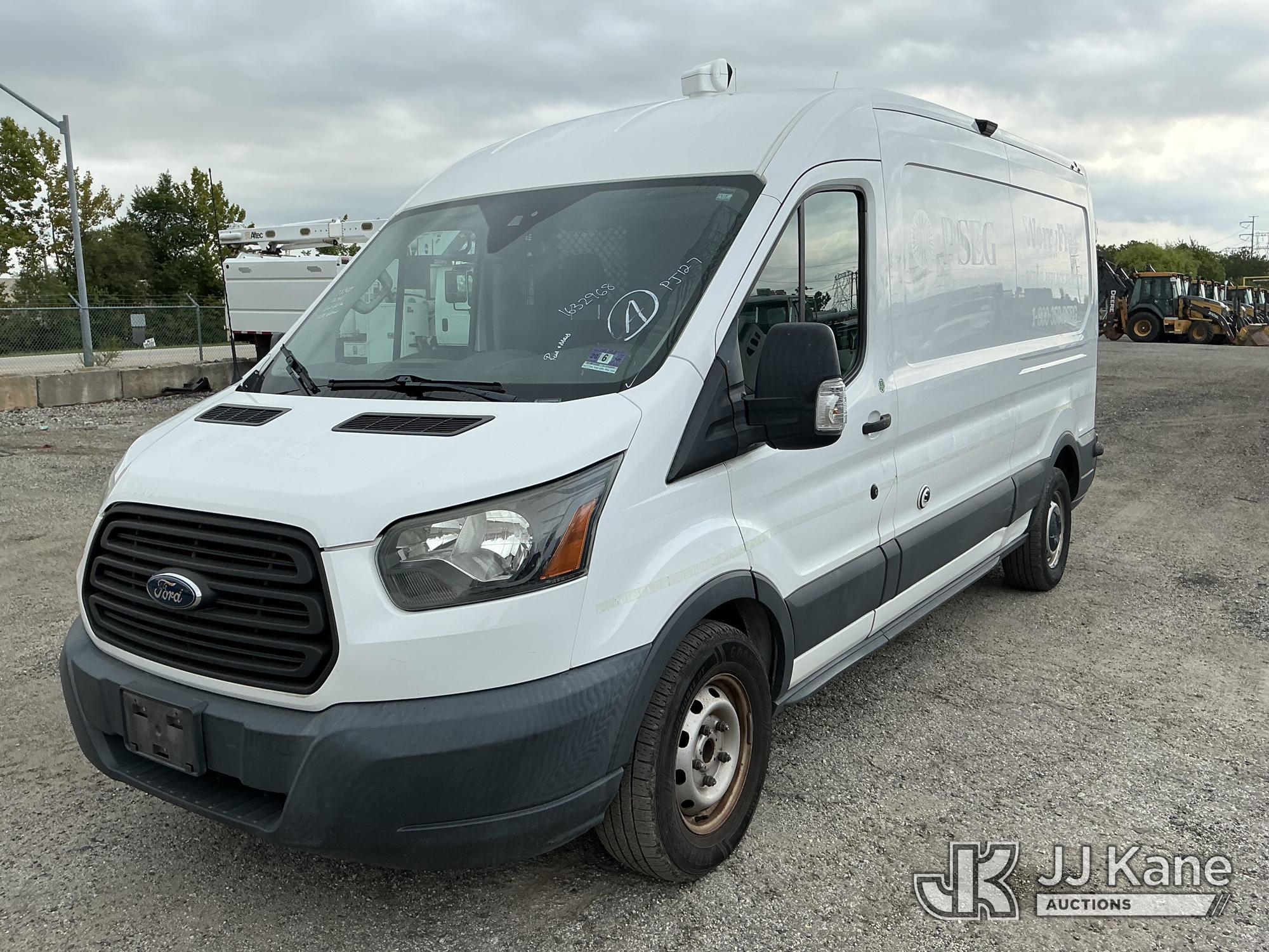Photo of 2016 Ford Transit 350