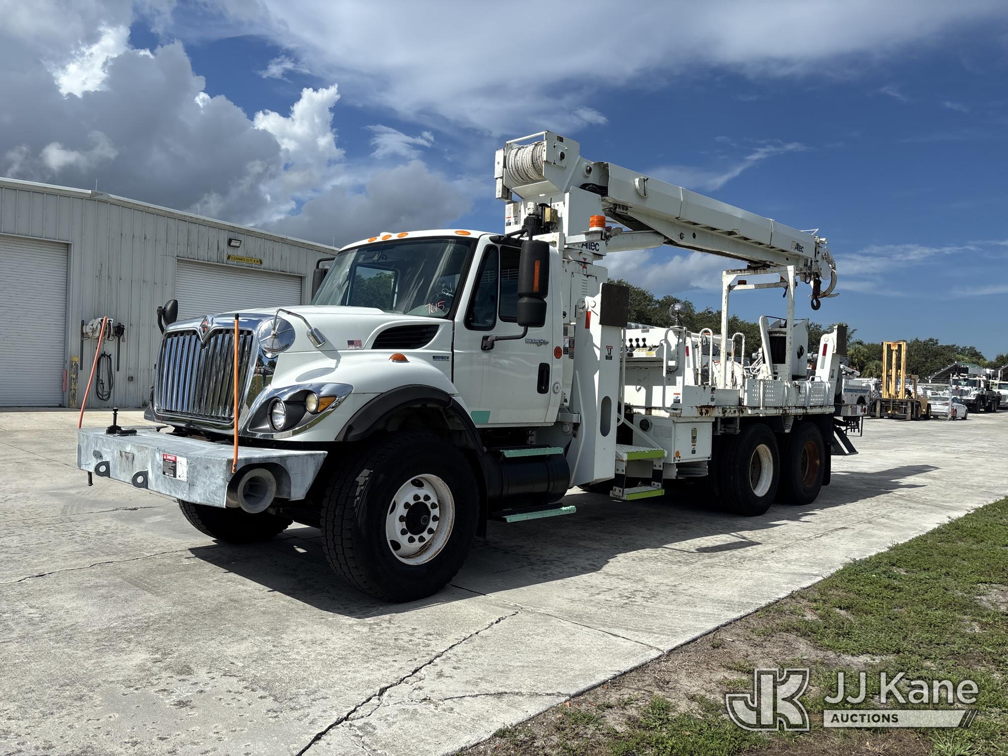 Photo of 2011 International 7400
