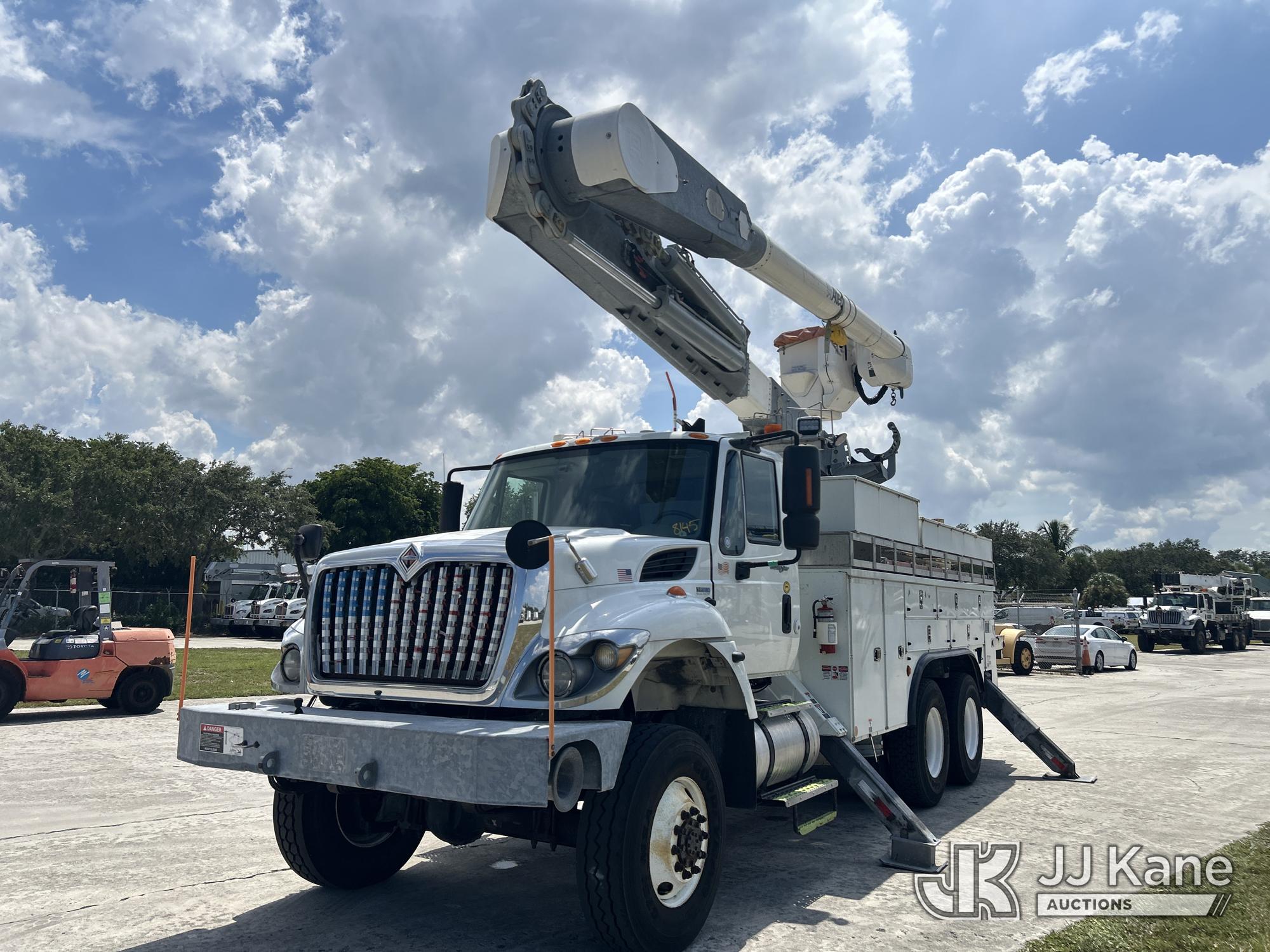 Photo of 2013 International 7400
