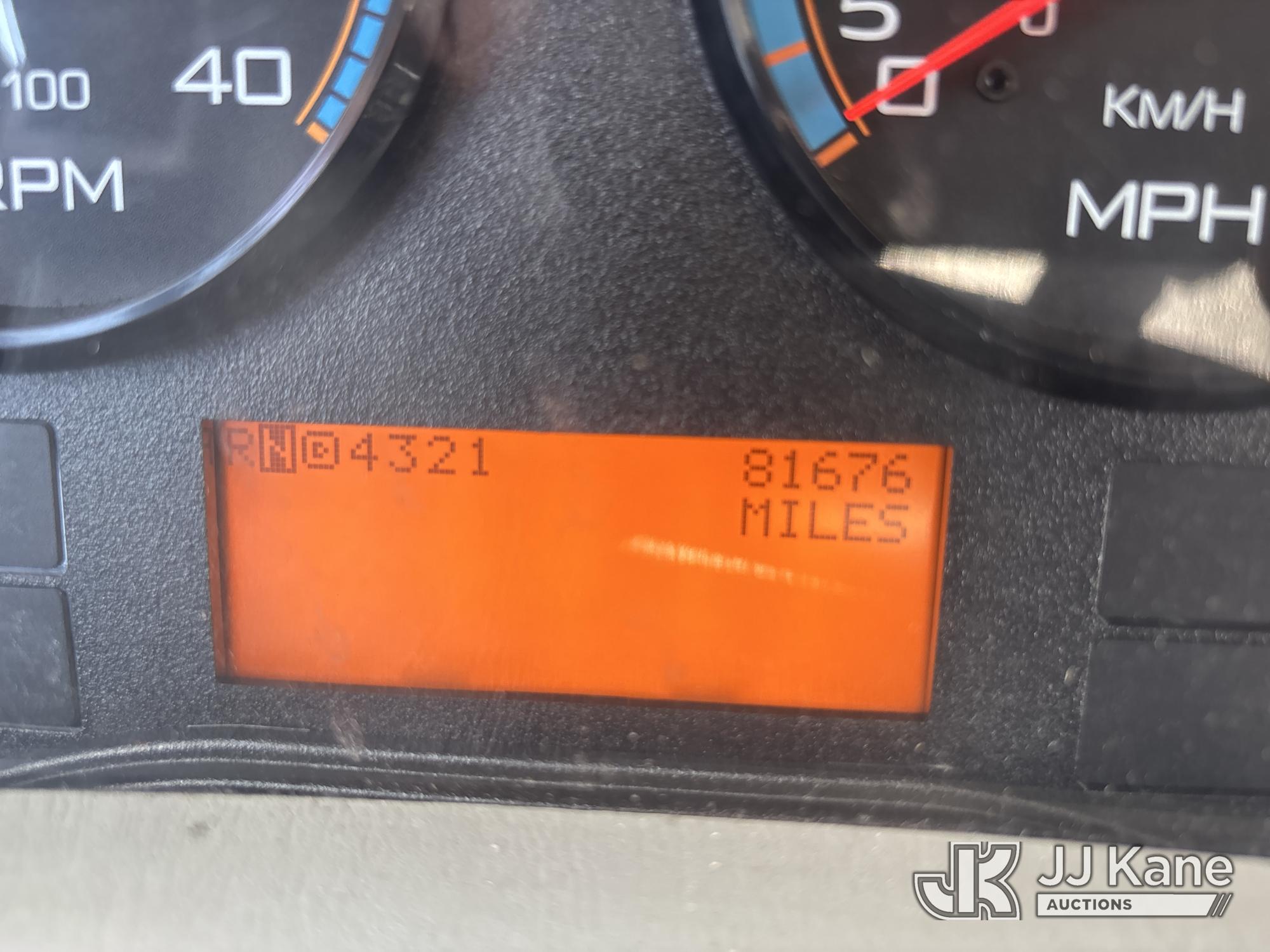 2013 International 7400 6X6