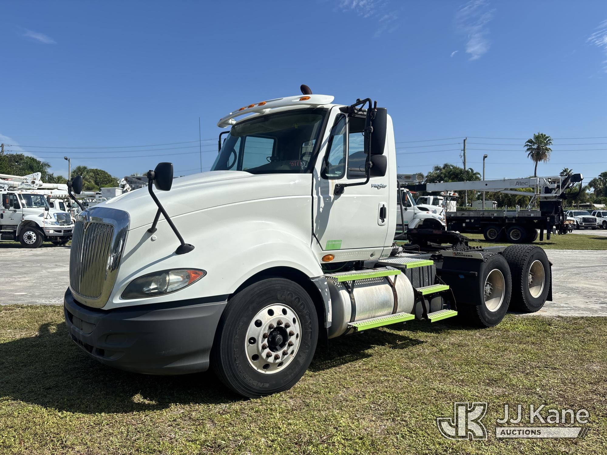 Photo of 2009 International Prostar