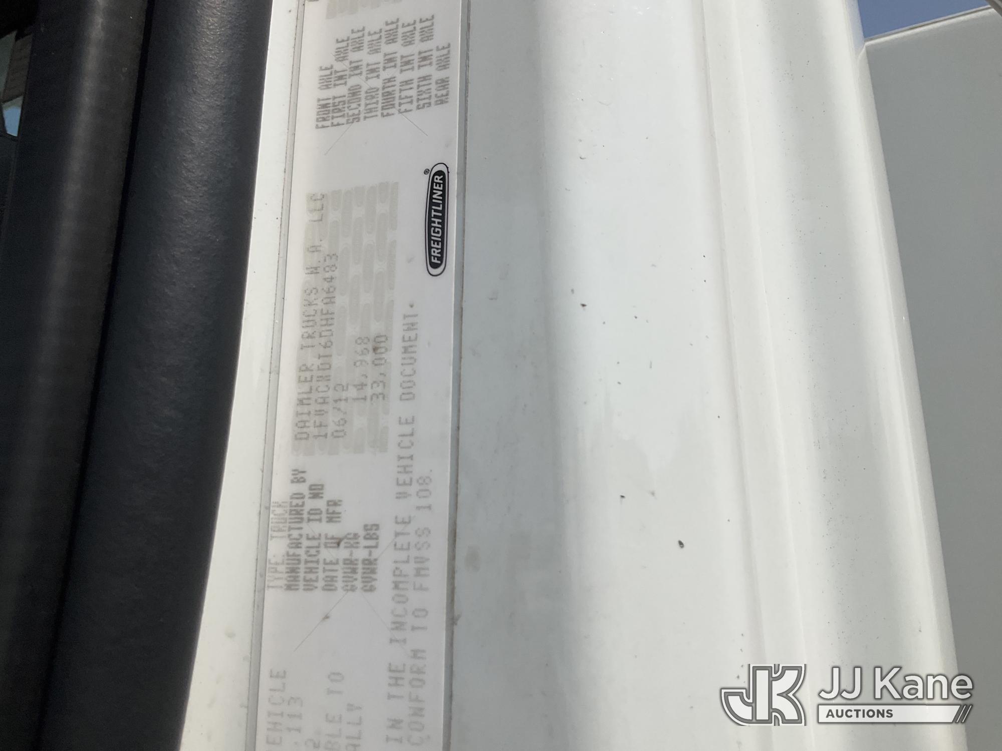 2013 Freightliner M2 106