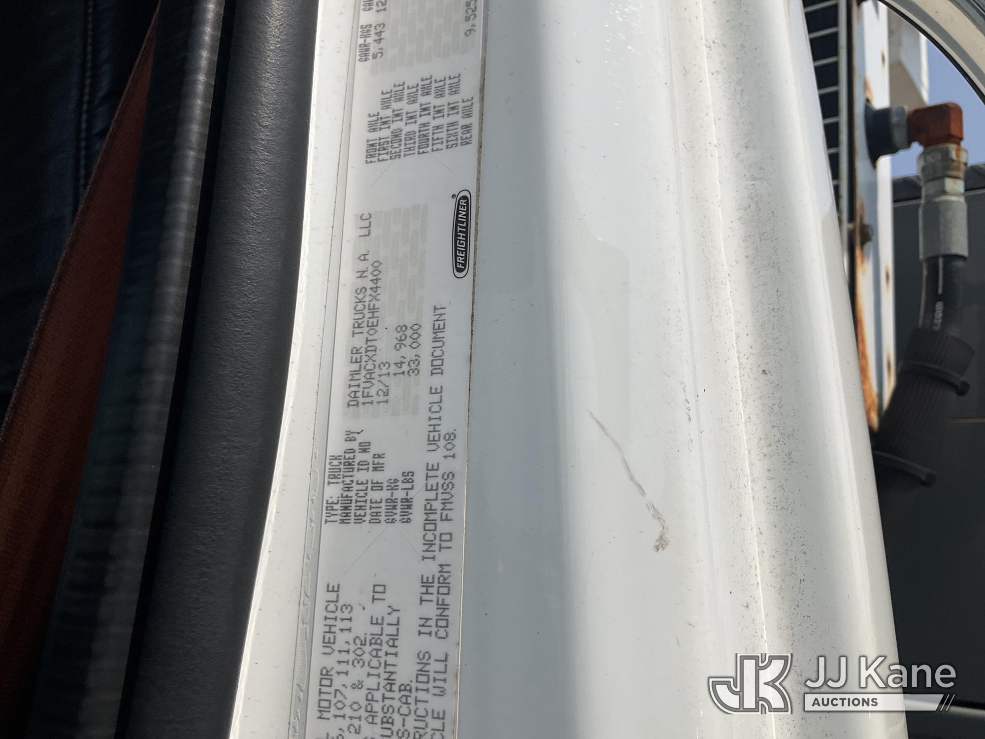 2014 Freightliner M2 106