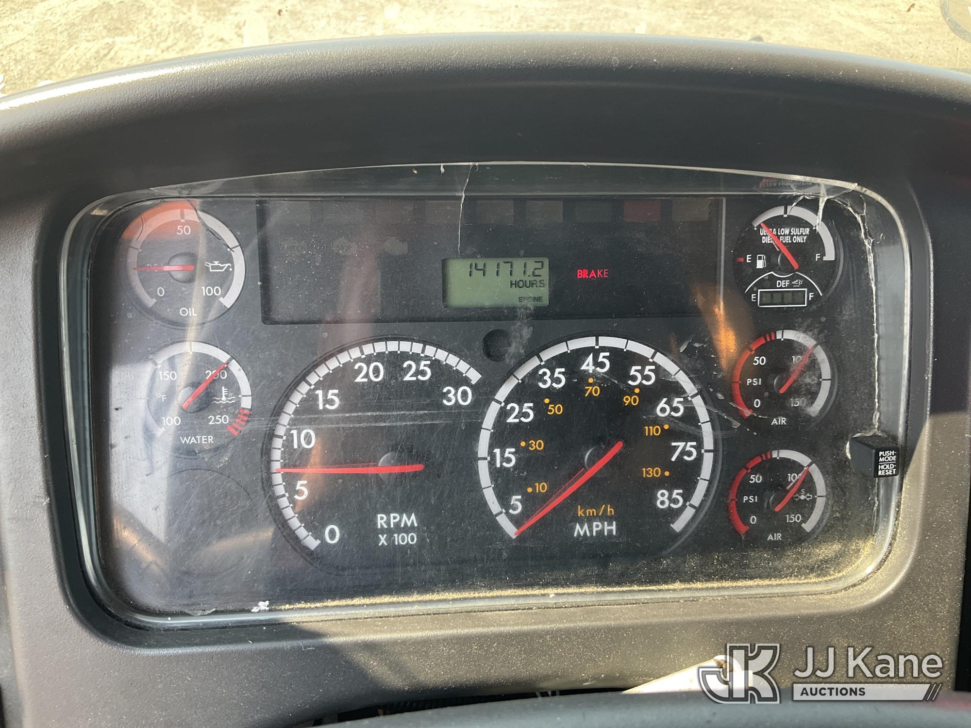 2014 Freightliner M2 106