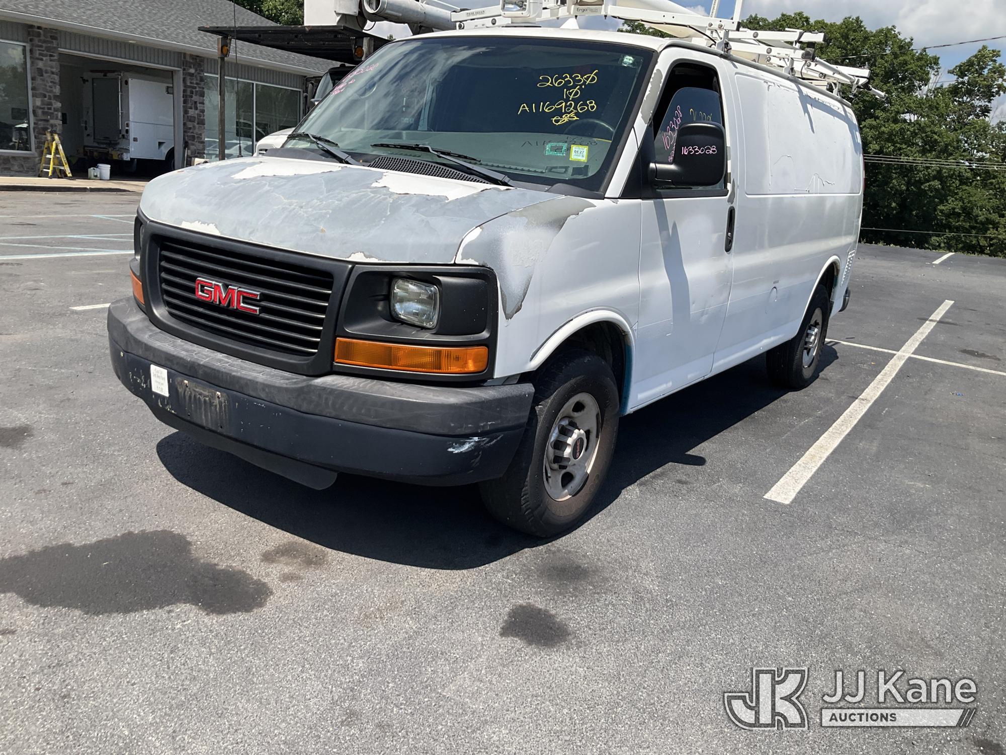 Photo of 2010 GMC Savana G3500