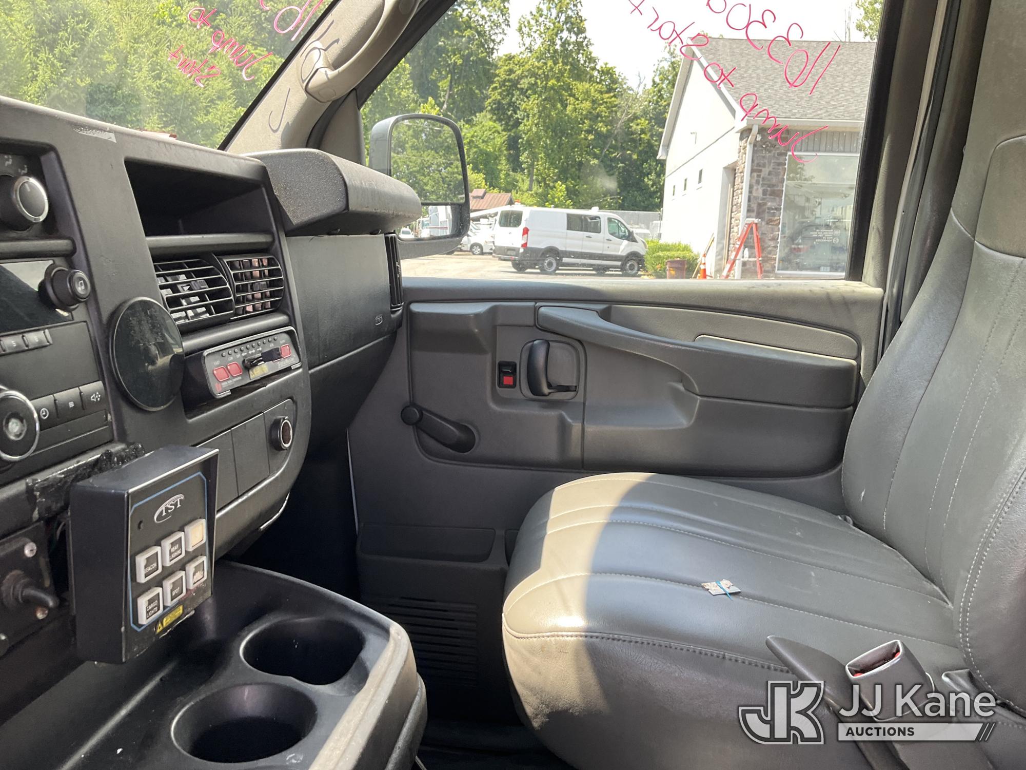 2010 GMC SAVANA G3500