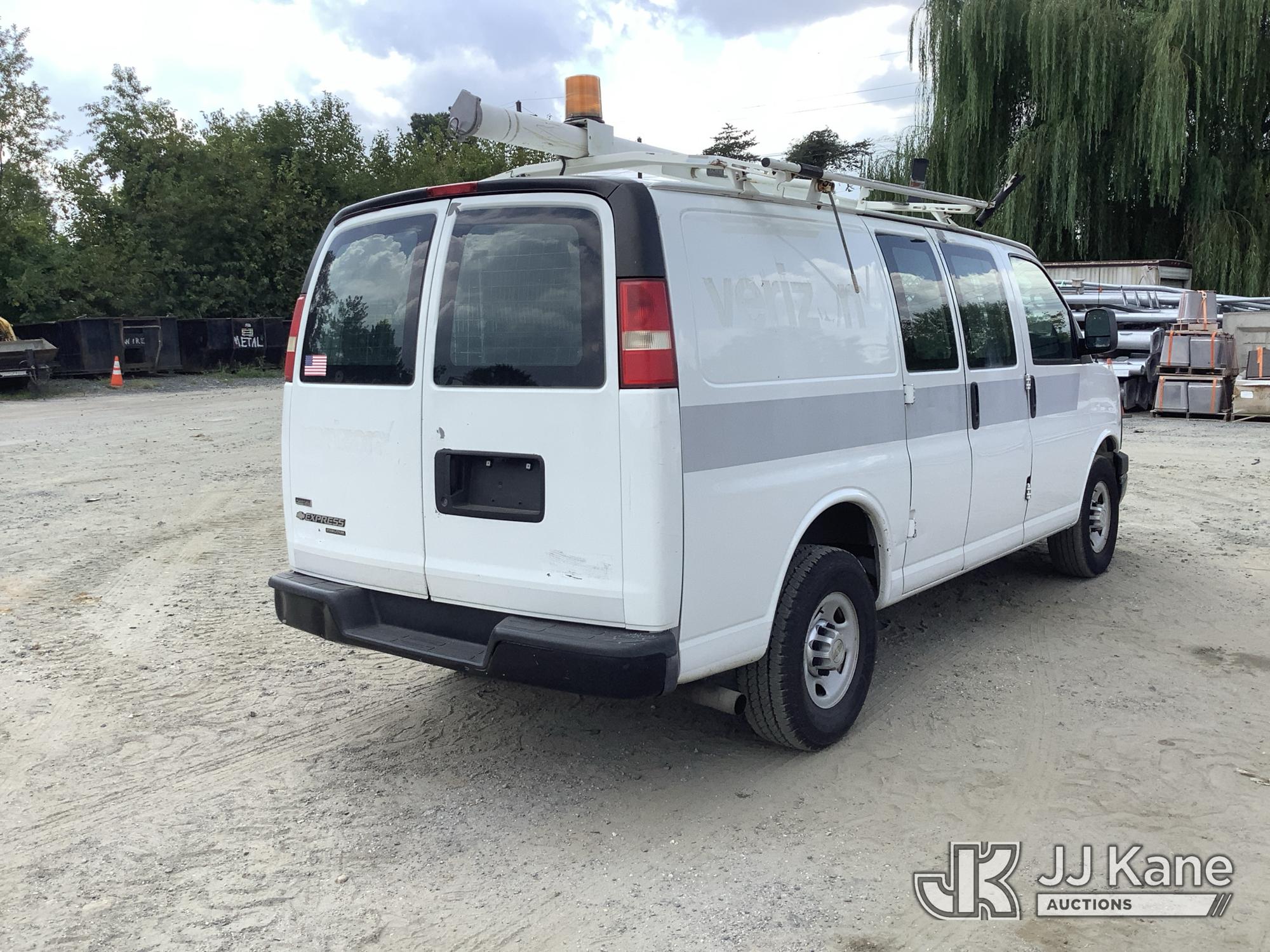 2011 Chevrolet EXPRESS G2500