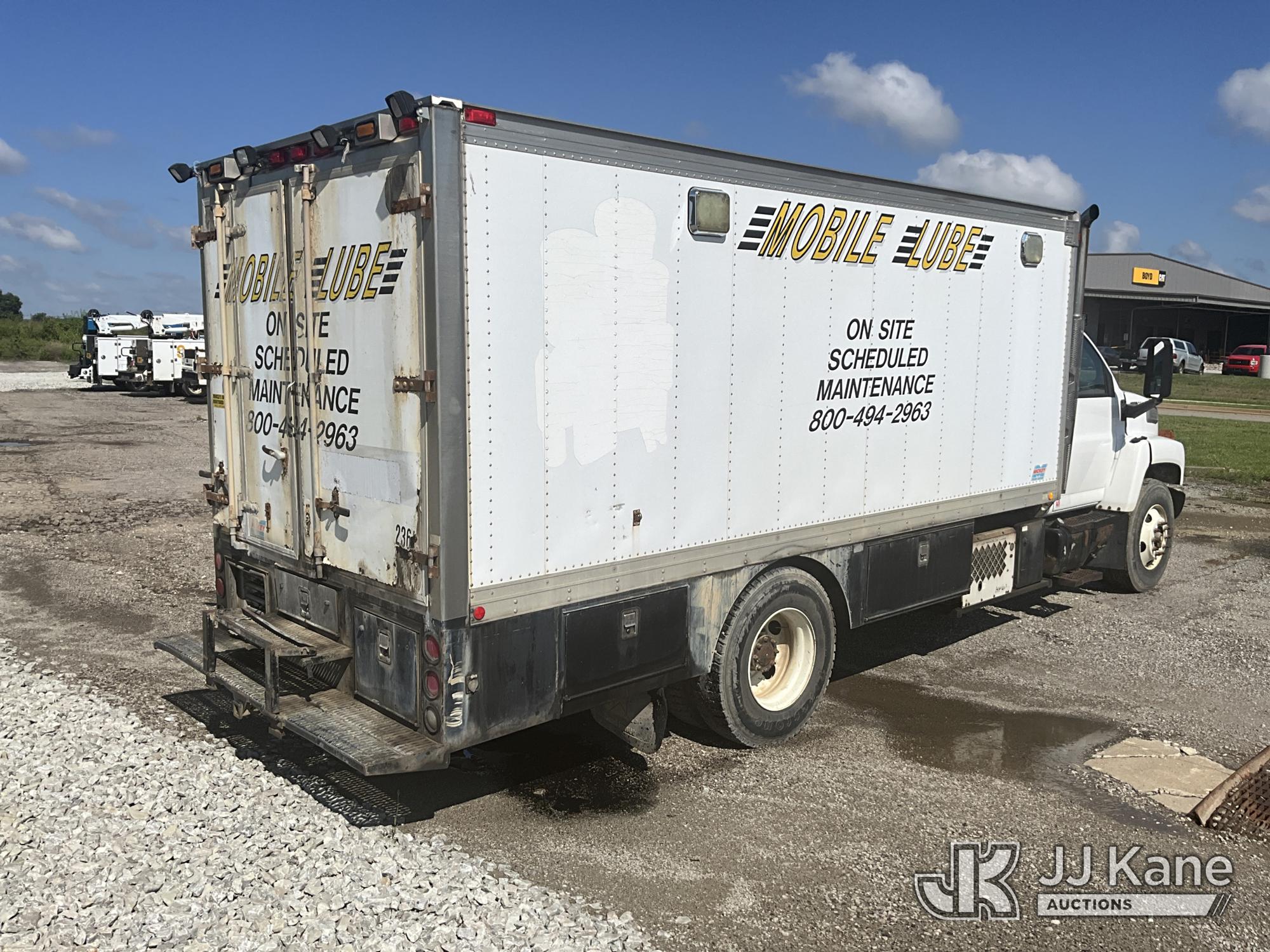 2004 Chevrolet C7500