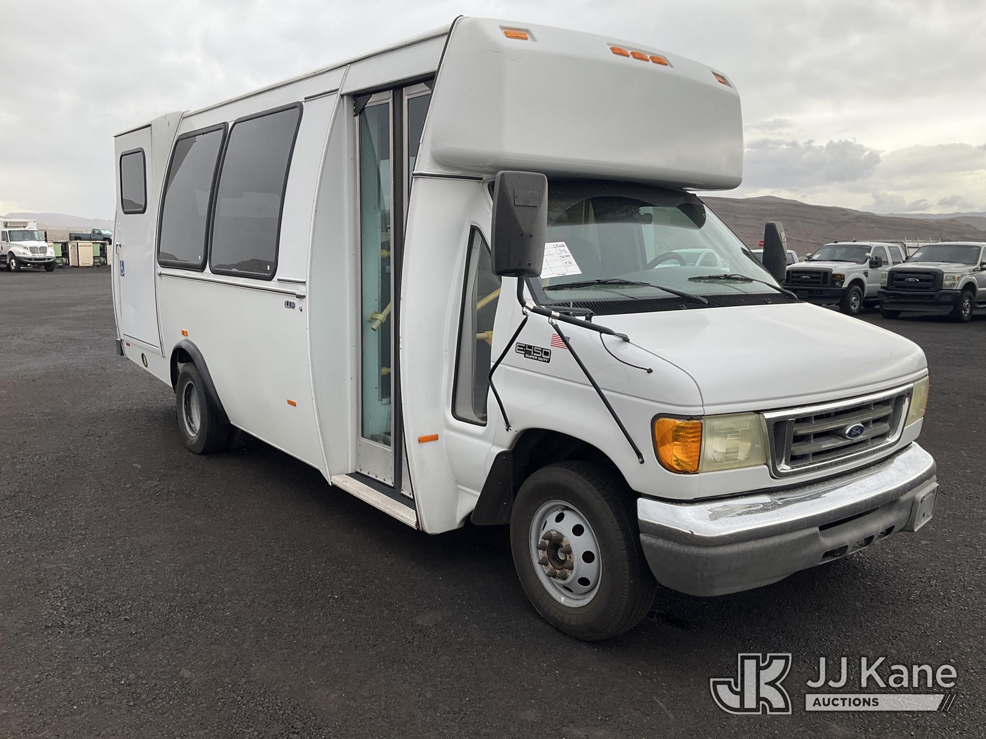 2005 Ford E450