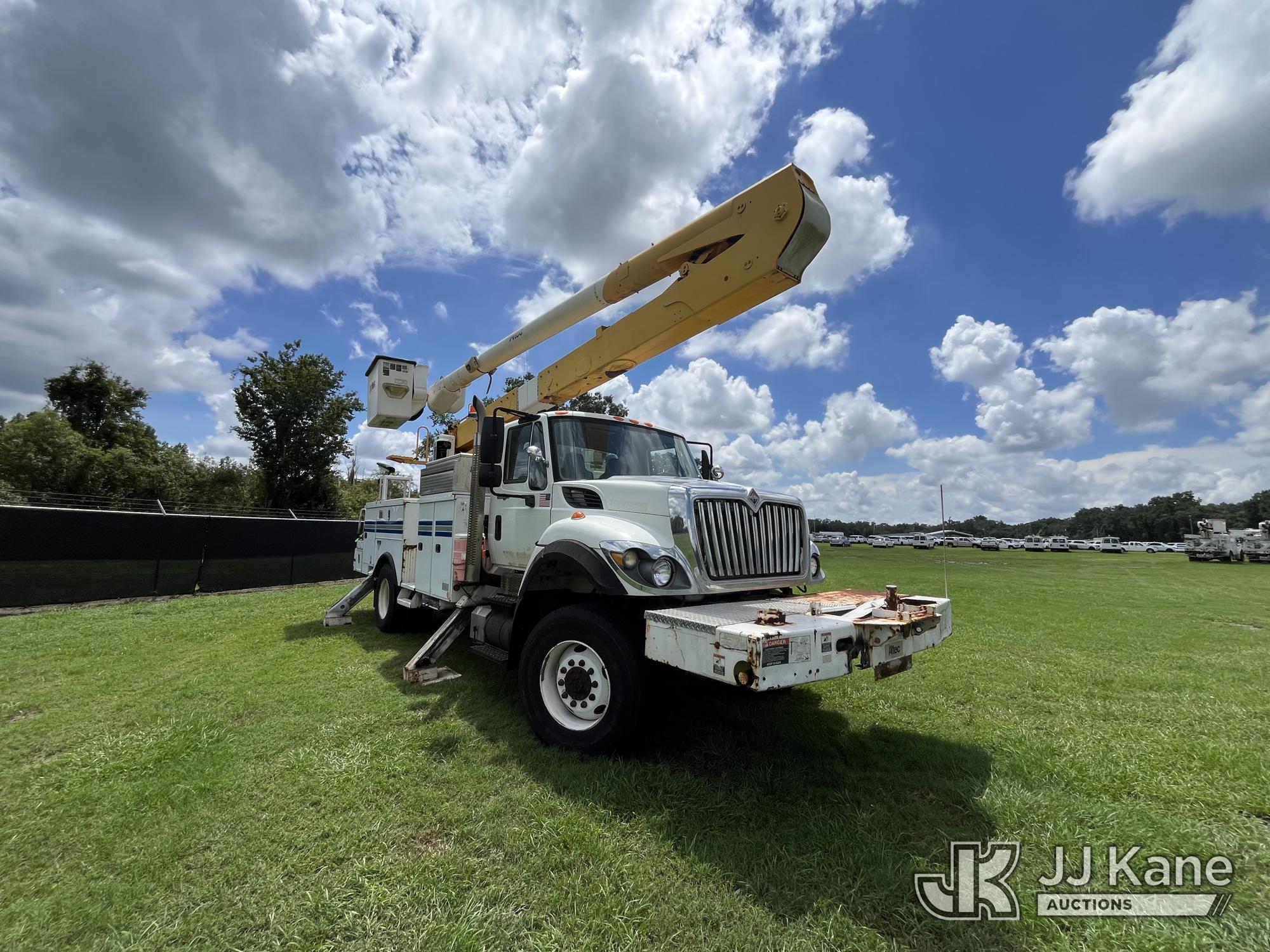 2011 International 7300 4X4