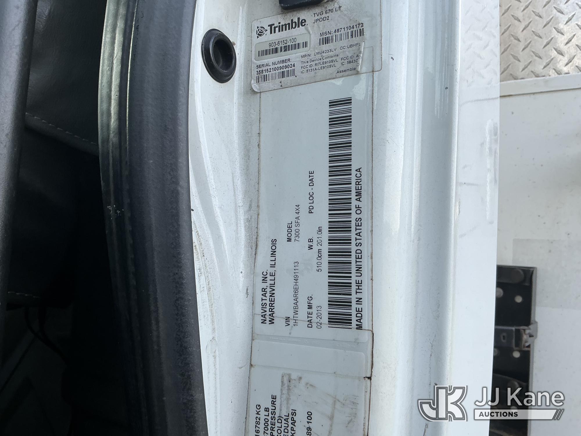 2014 International 7300 4X4